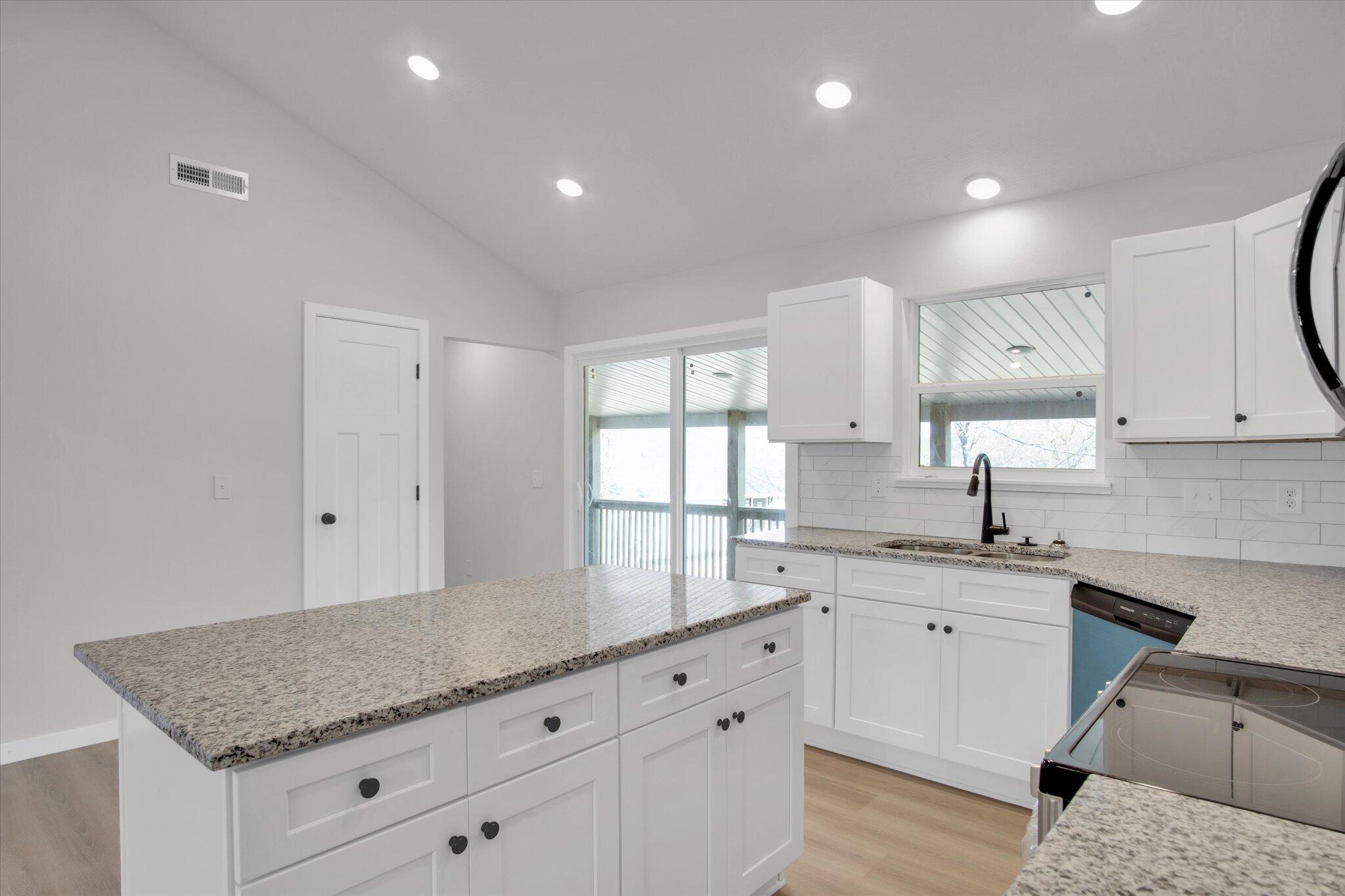 137 Pinewood Drive Property Photo 11