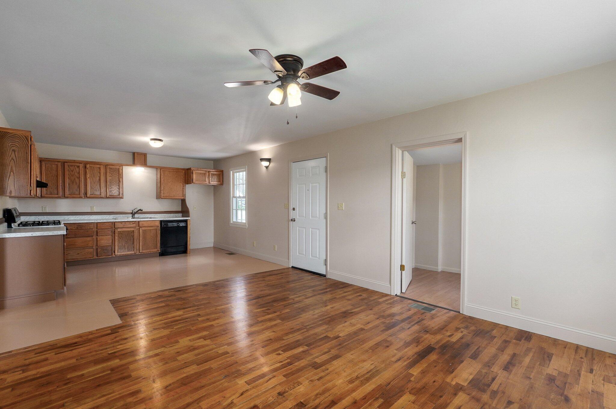 1163 South Glenn Avenue Property Photo 9