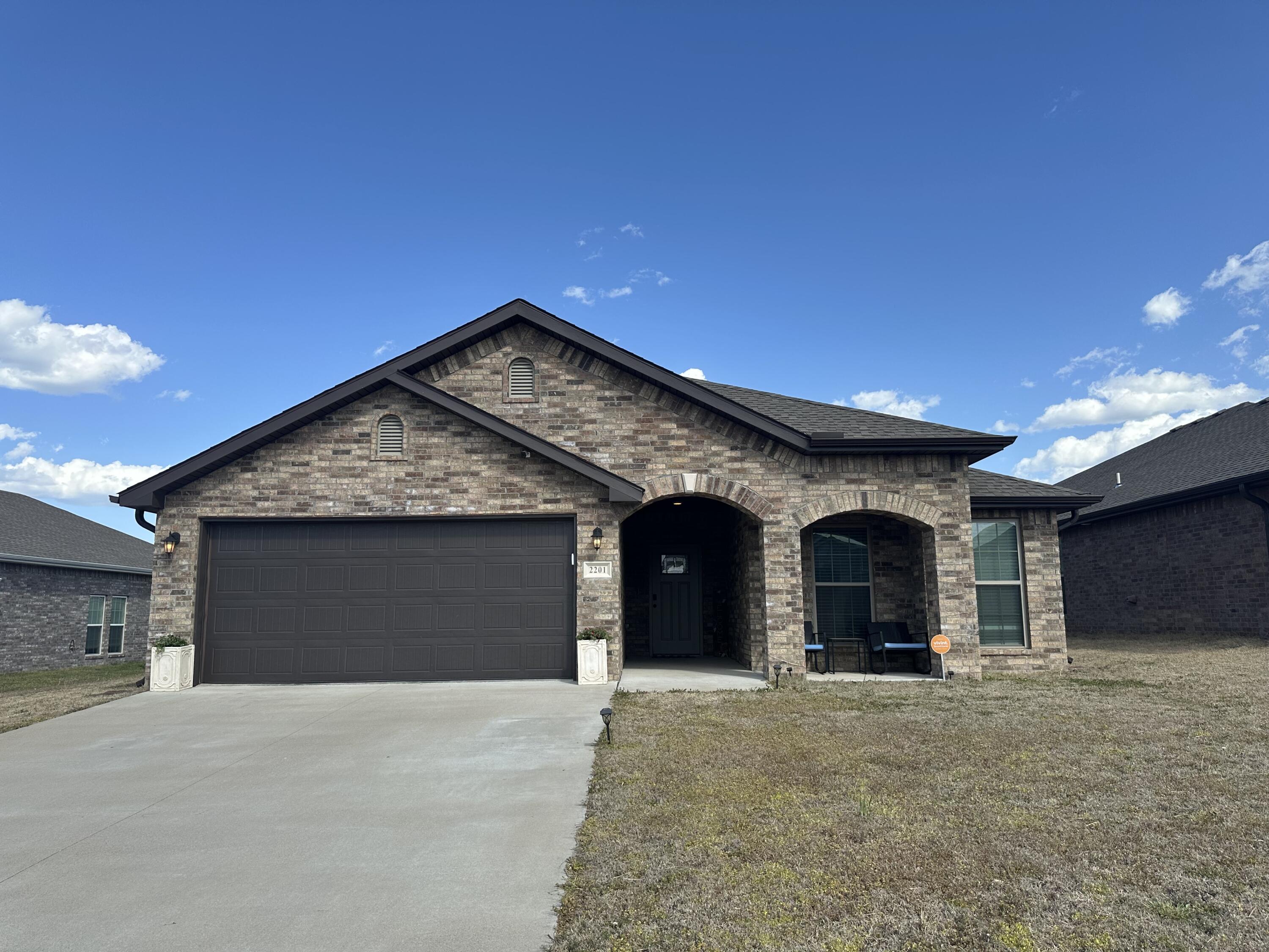 2201 Mia Faith Place Property Photo