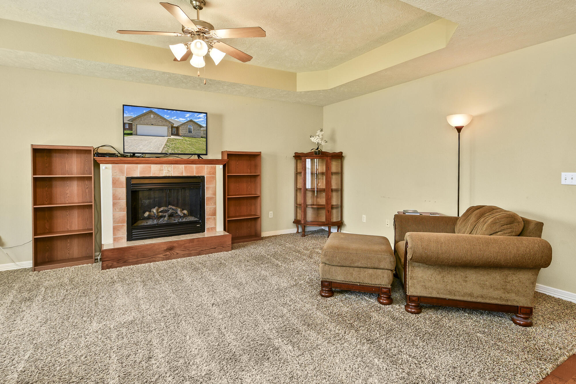 708 South Casa Grande Avenue Property Photo 7