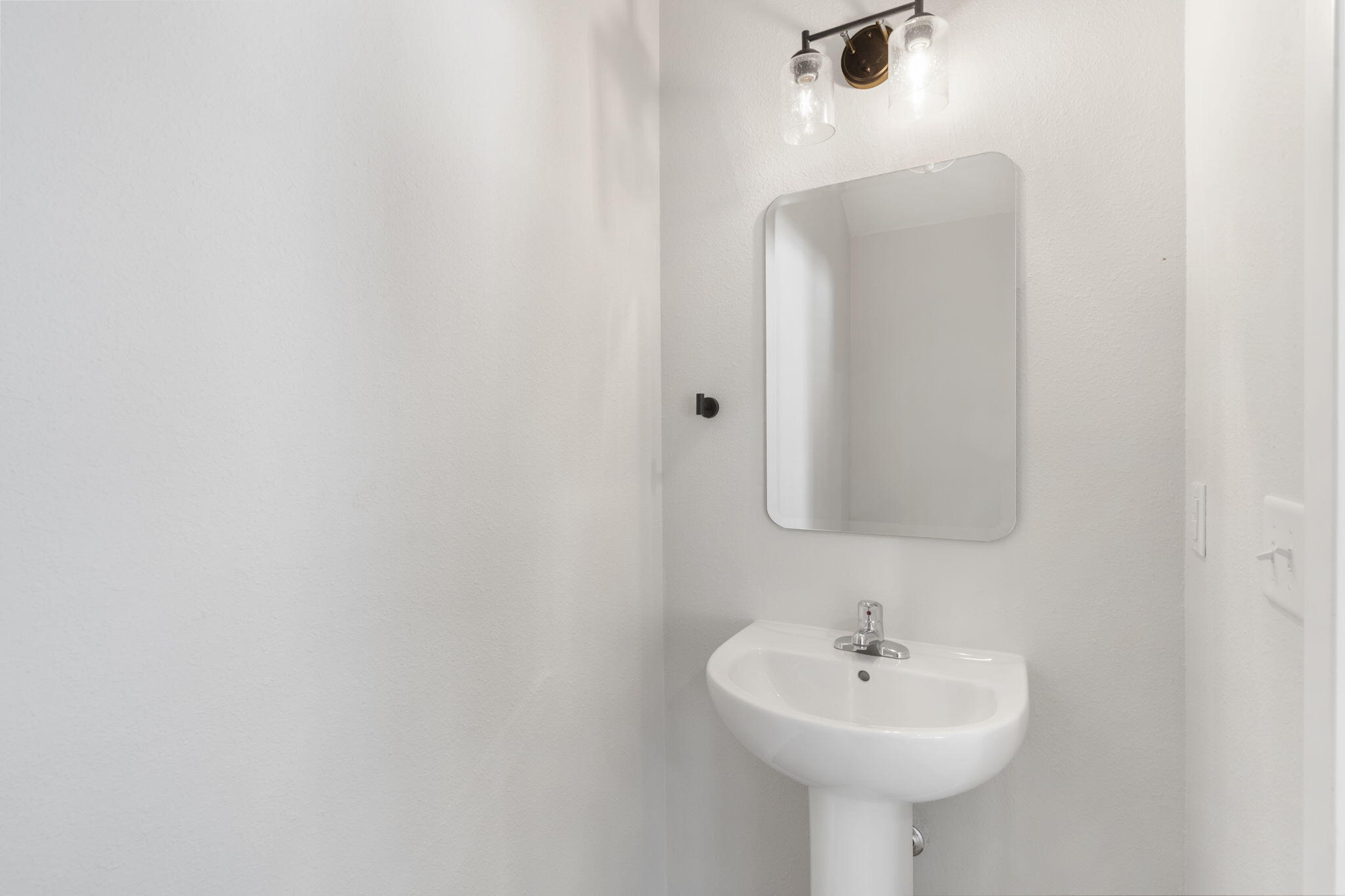 1041 East Delmar Street Property Photo 14
