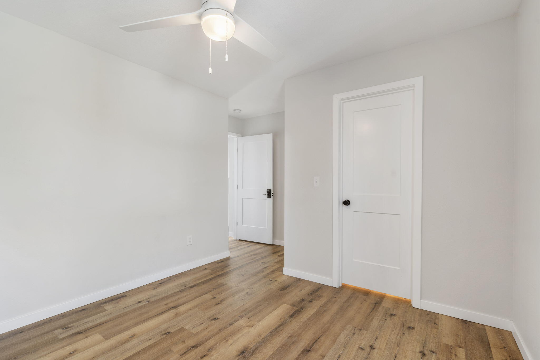 1041 East Delmar Street Property Photo 25