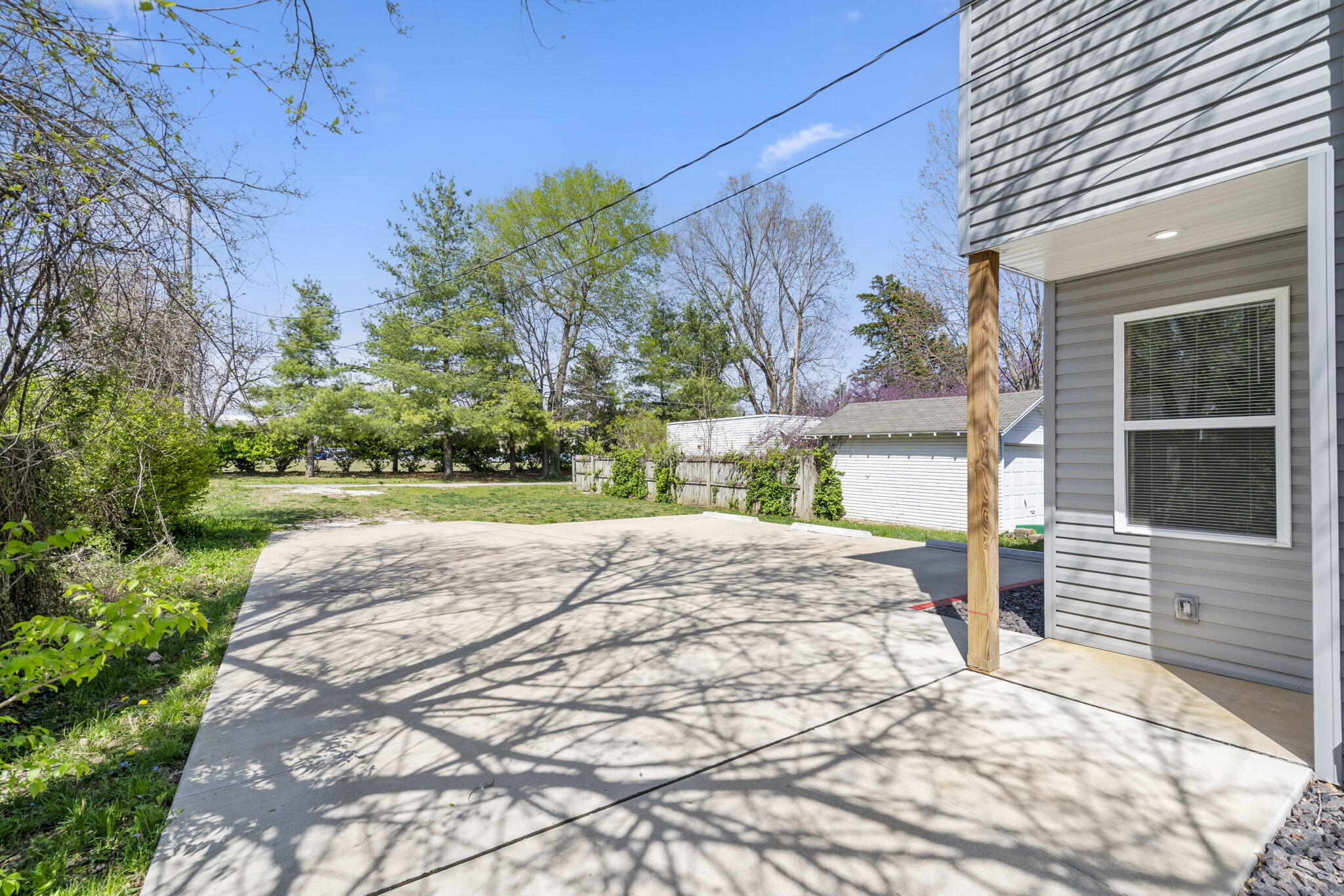 1041 East Delmar Street Property Photo 31