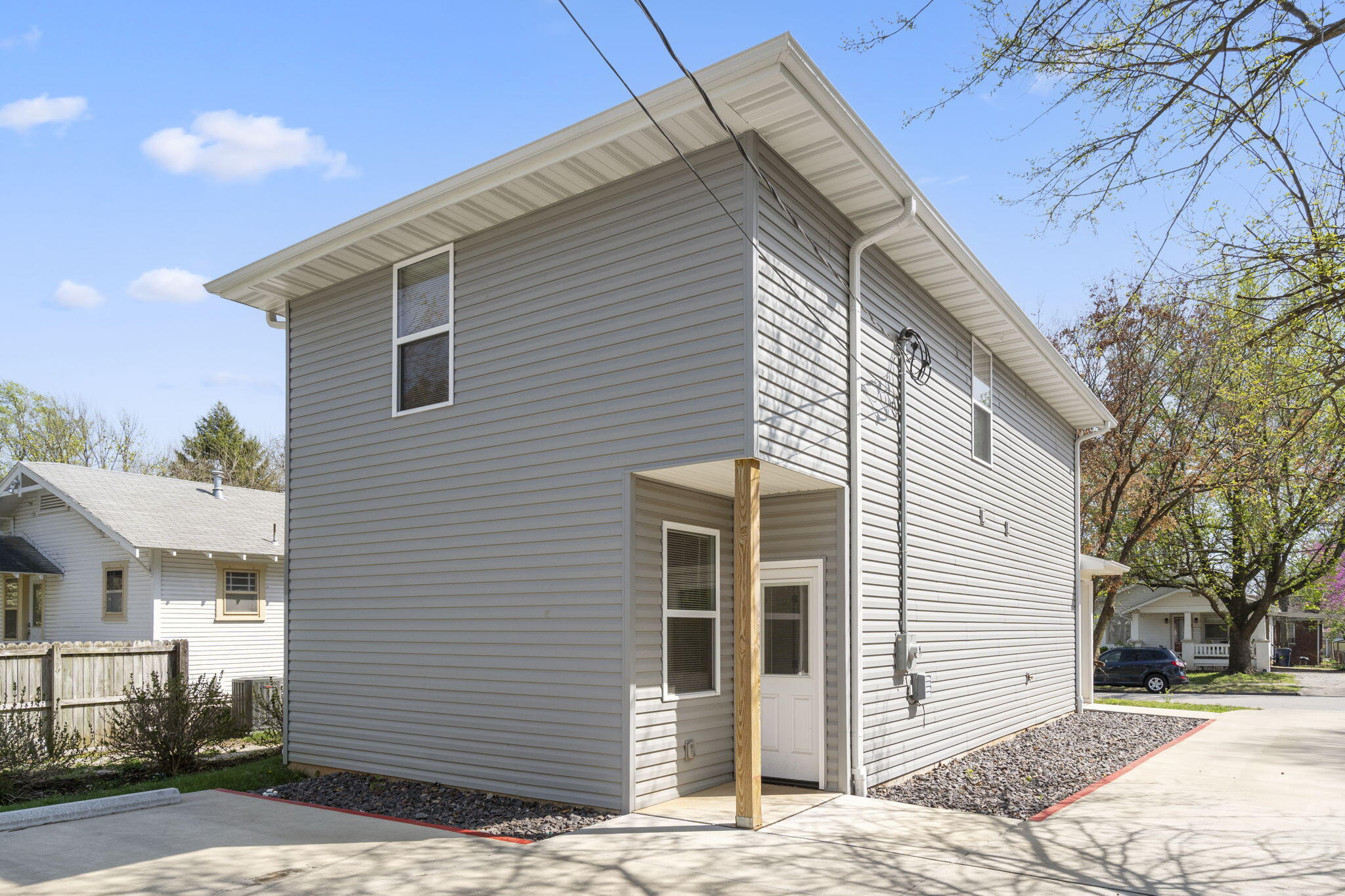 1041 East Delmar Street Property Photo 34