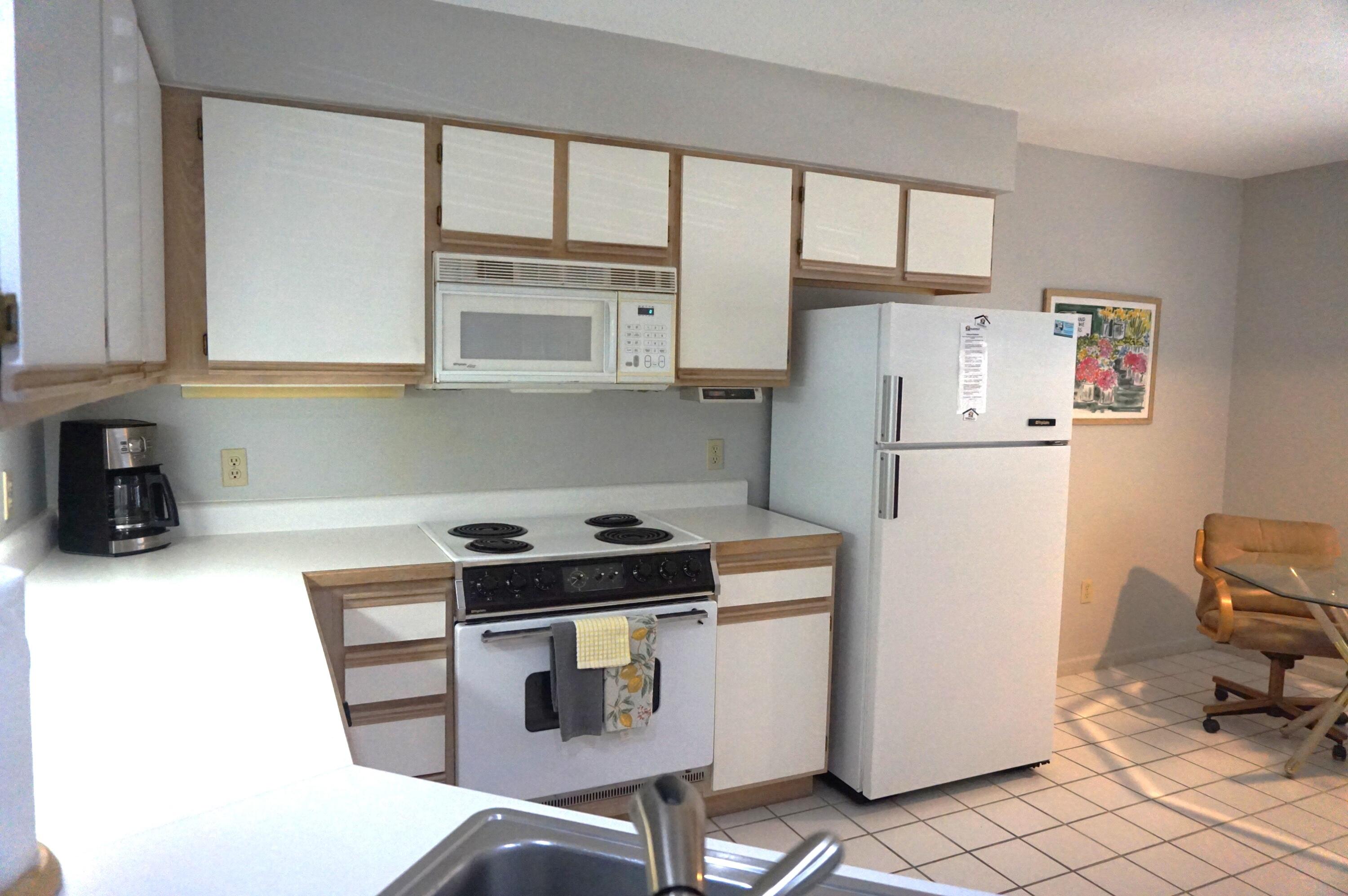 255 Wimbledon Drive Property Photo 4