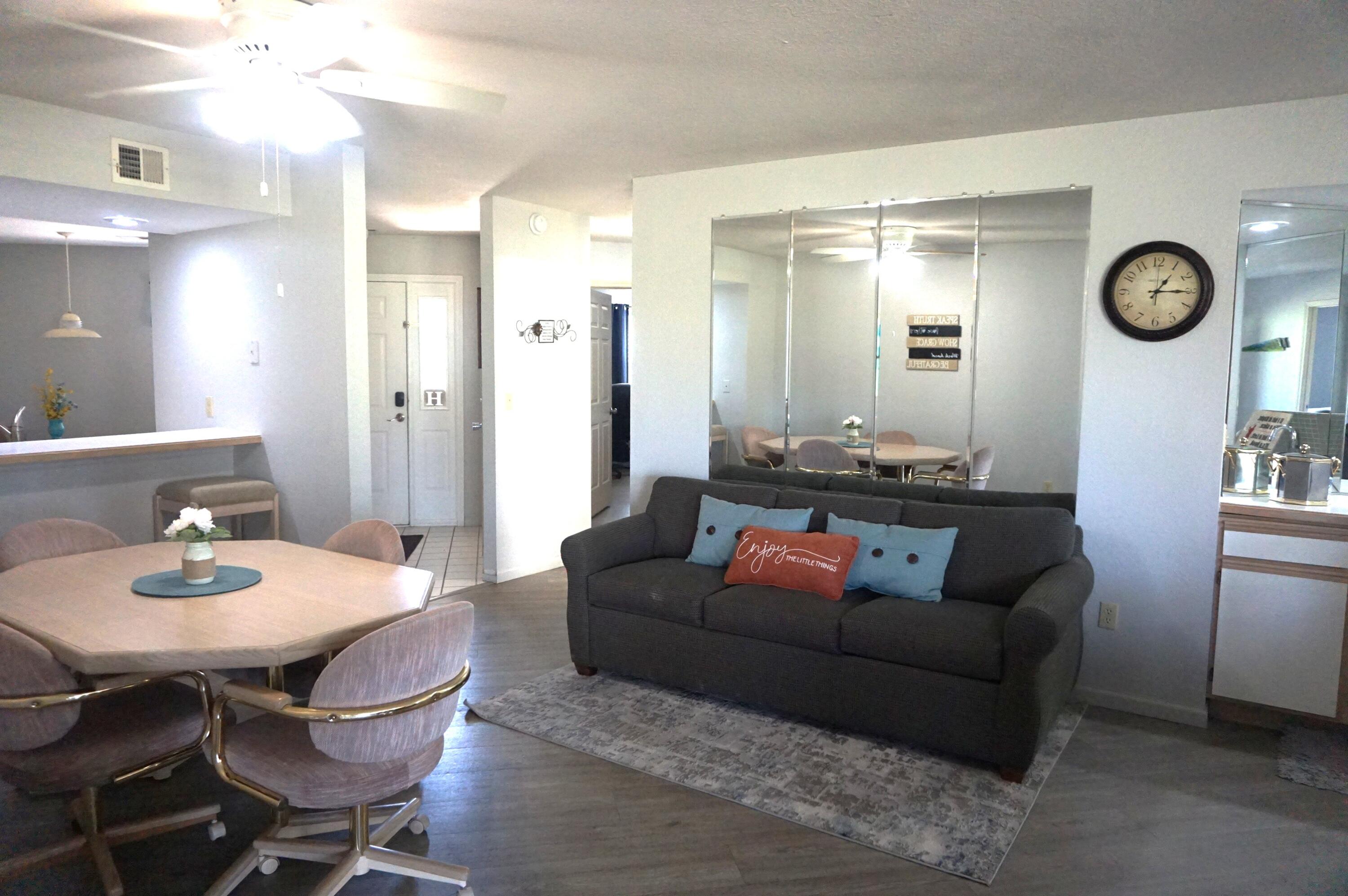 255 Wimbledon Drive Property Photo 9