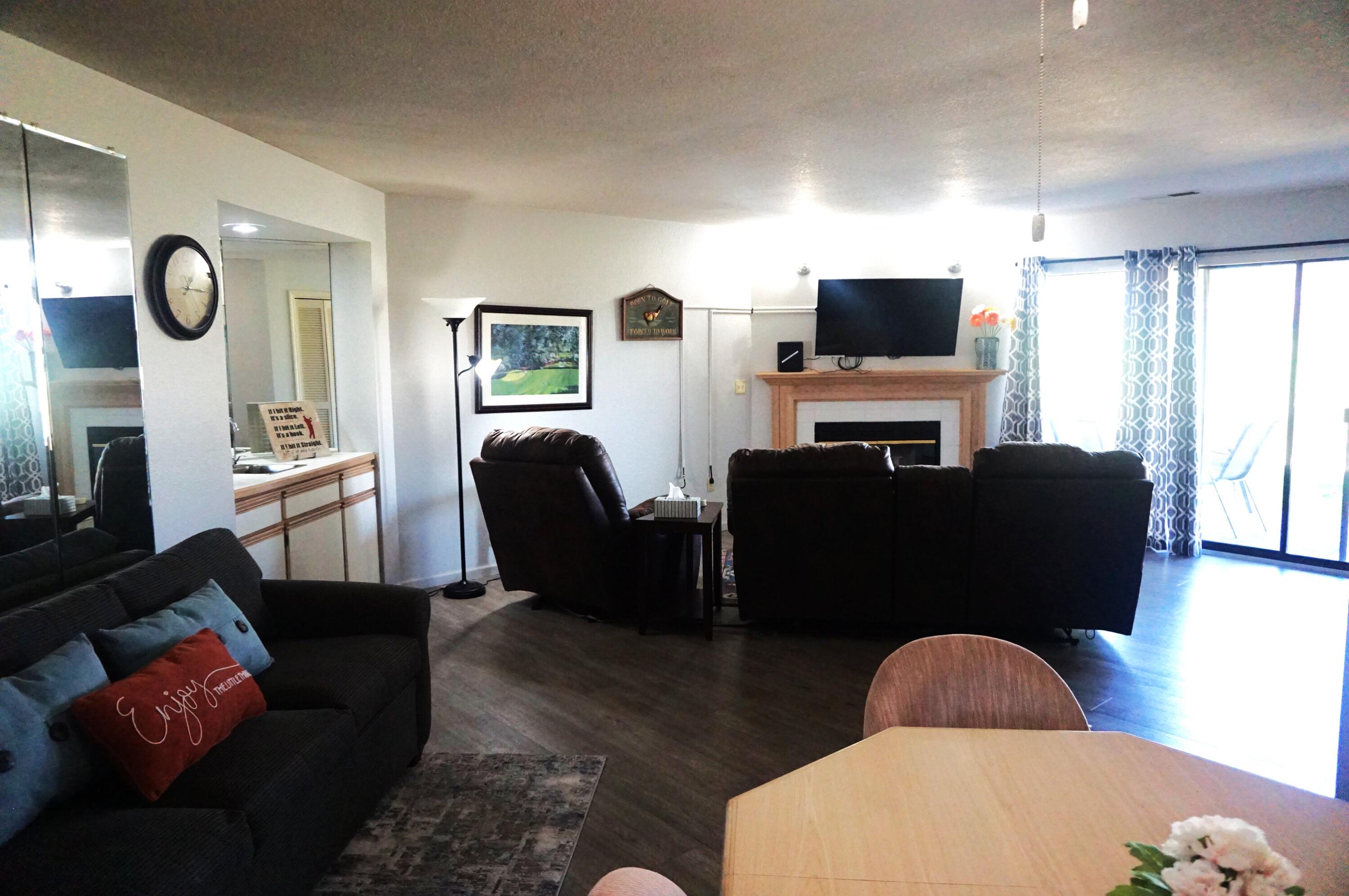 255 Wimbledon Drive Property Photo 11