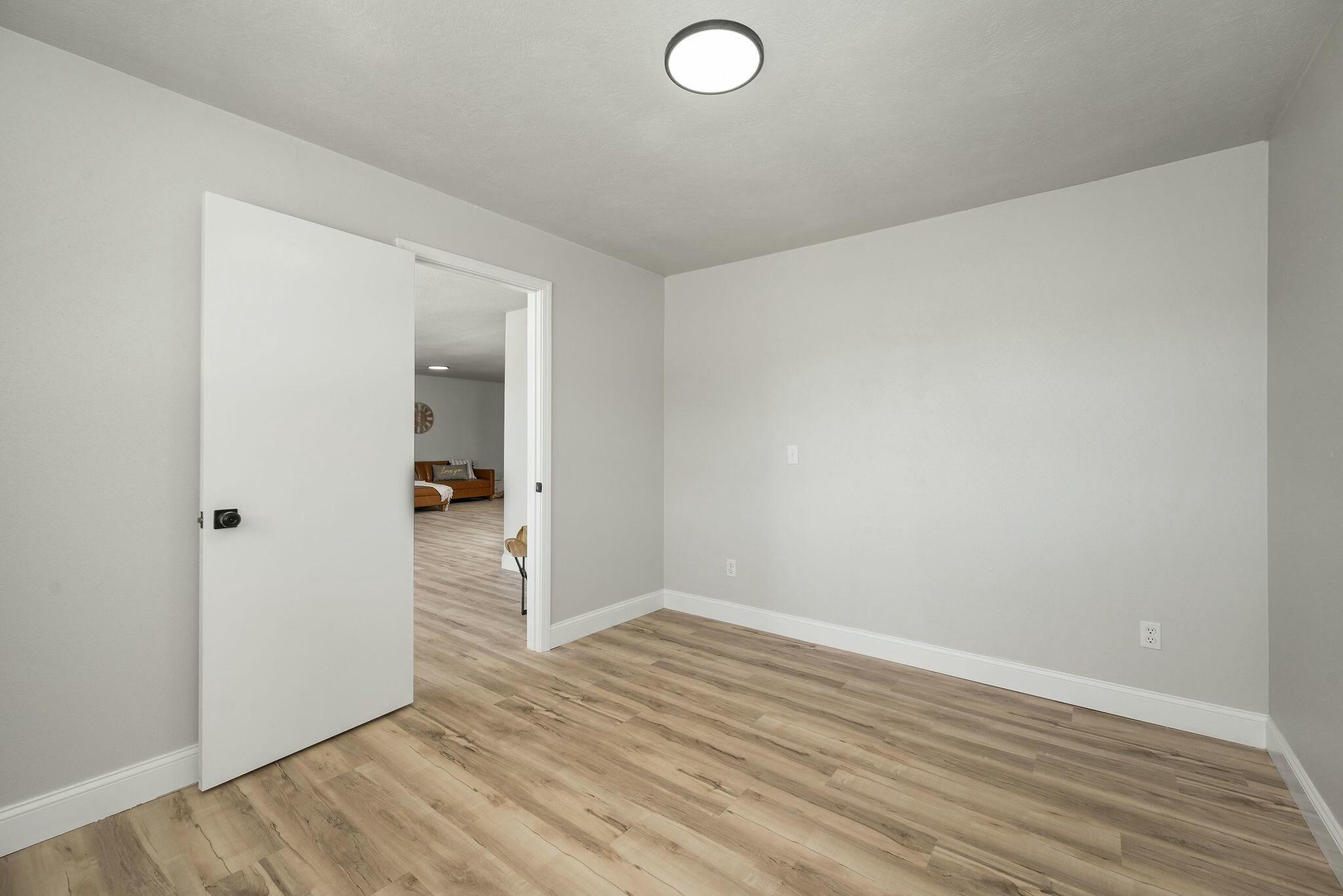 545 School Street Property Photo 16