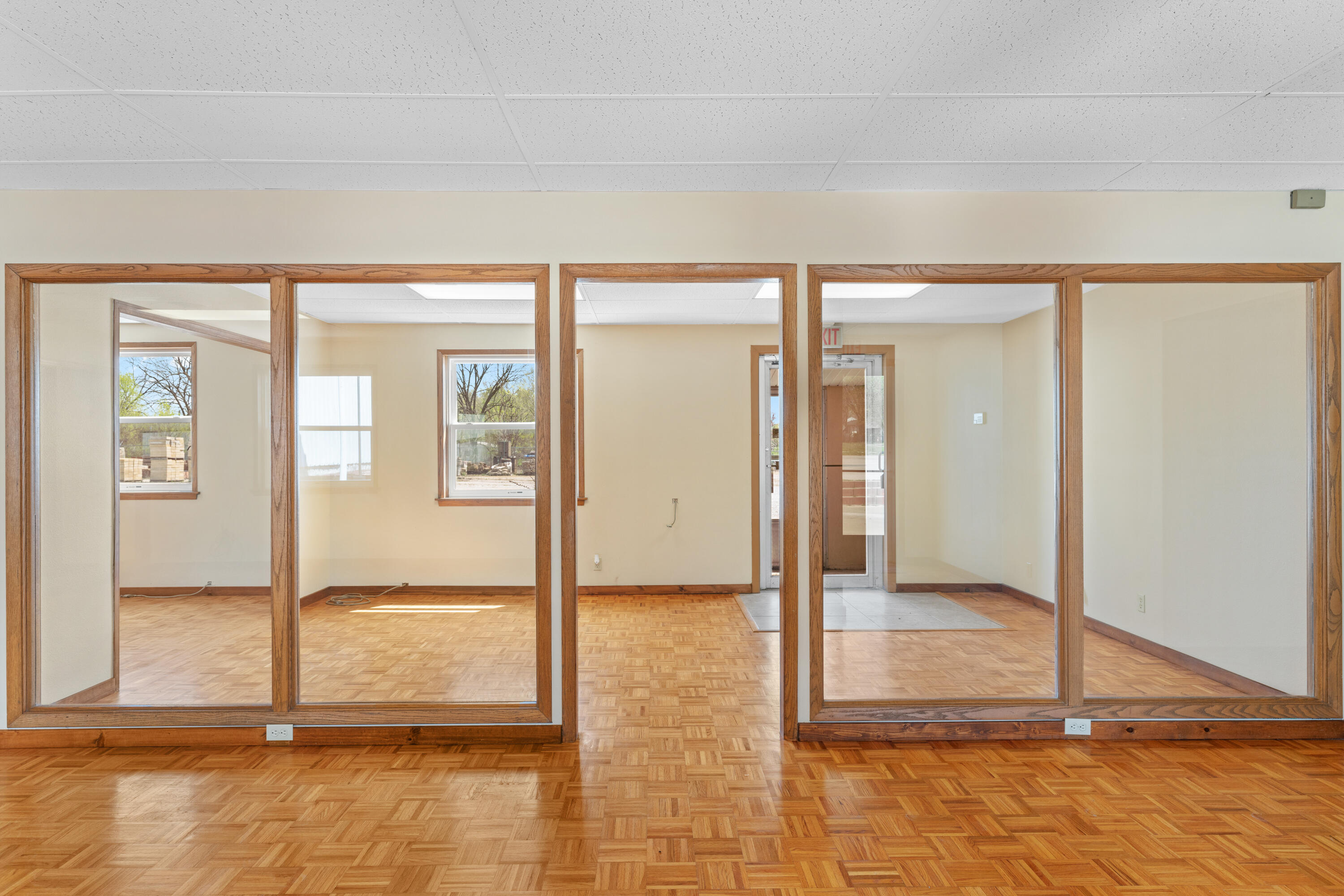 1912 North Weller Avenue Property Photo 7