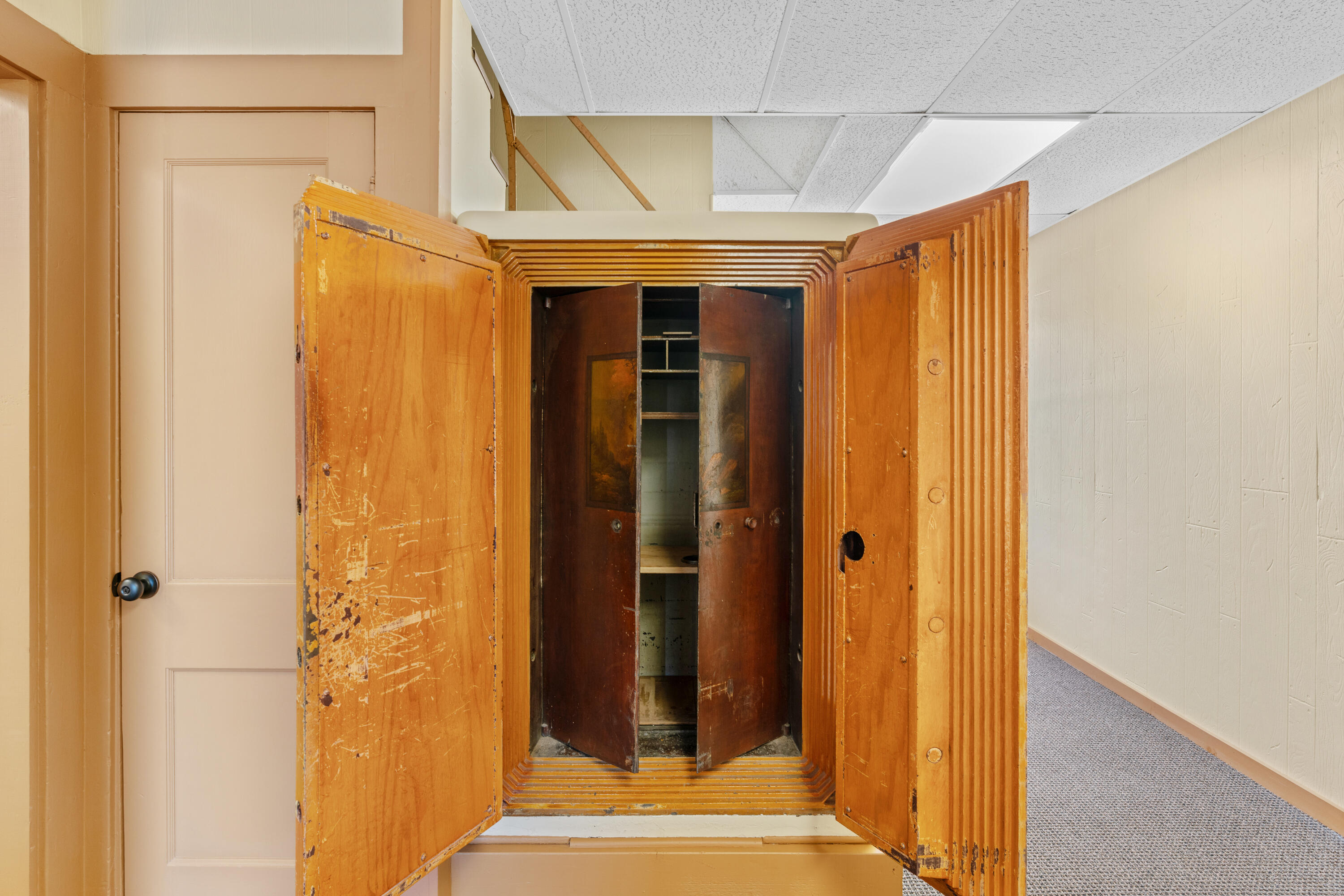 1912 North Weller Avenue Property Photo 14