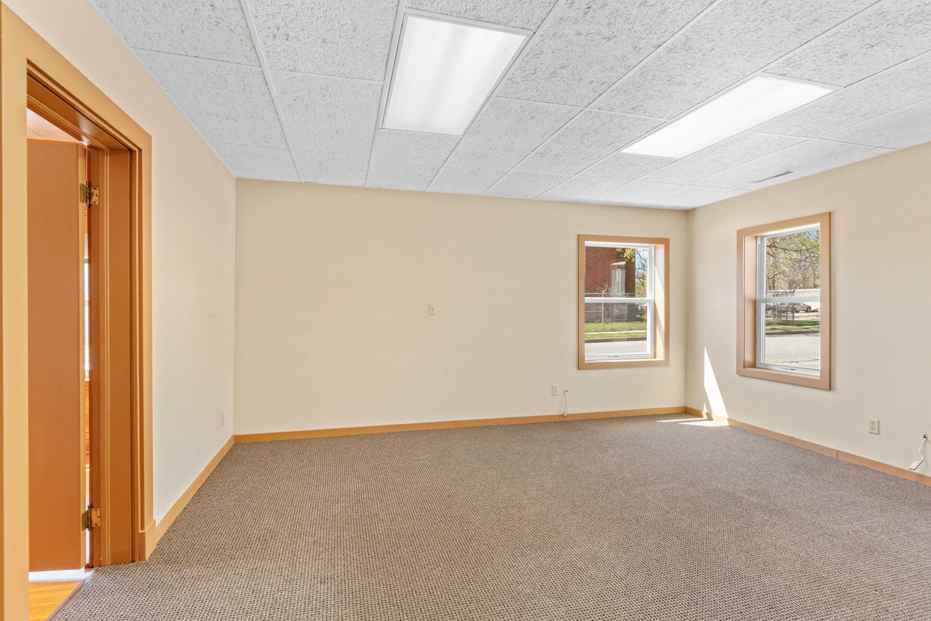 1912 North Weller Avenue Property Photo 20