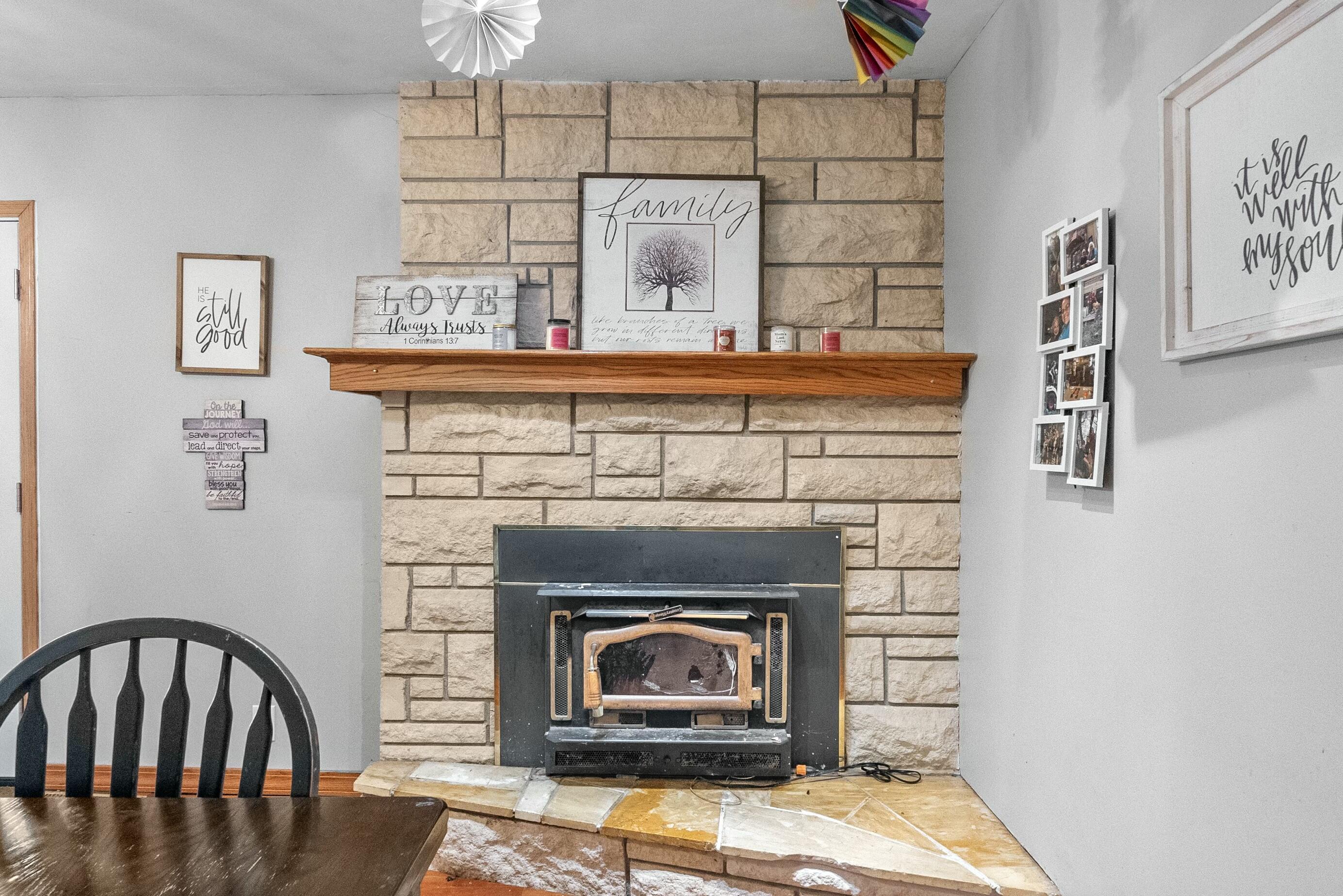 1439 East Mcclernon Street Property Photo 10