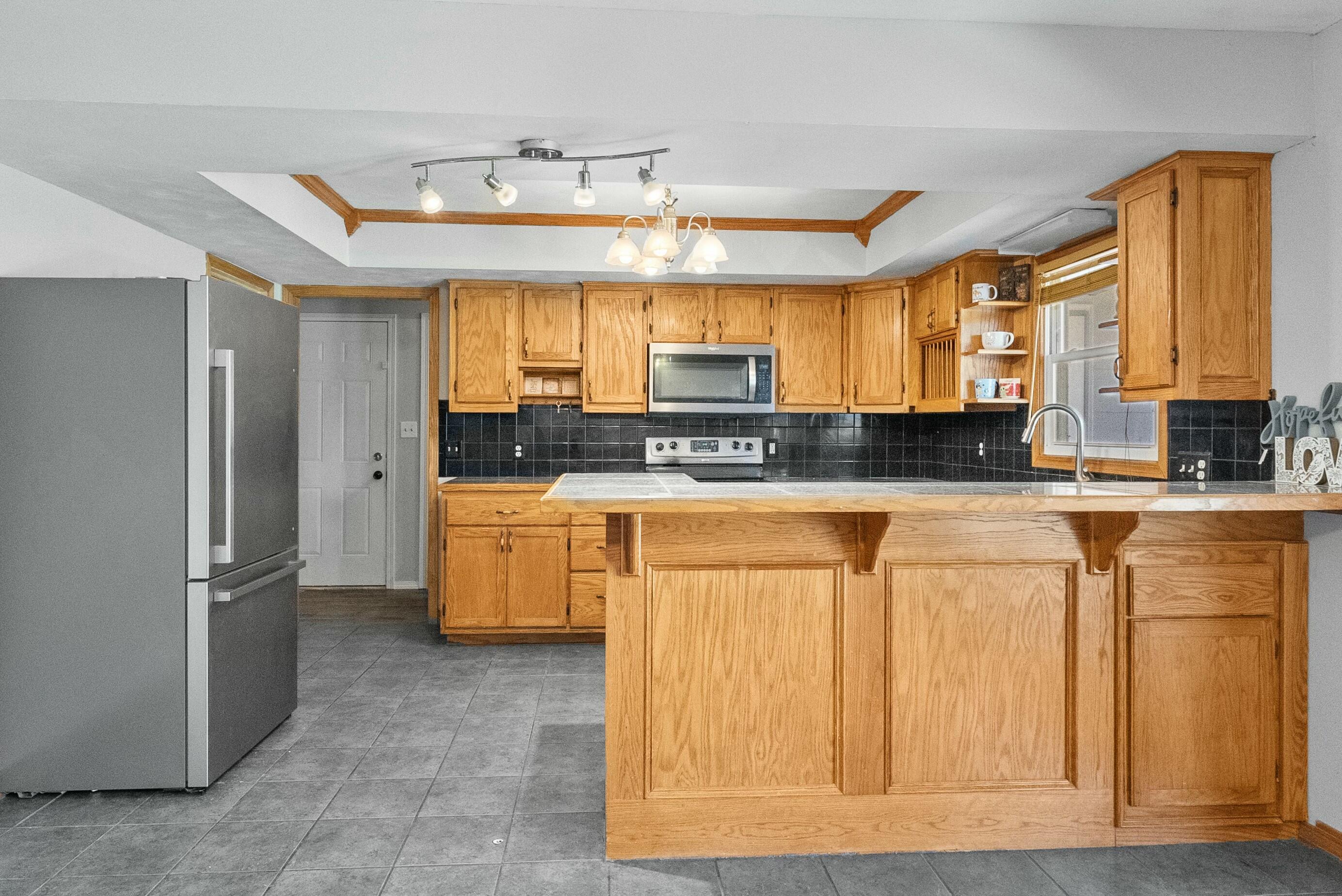 1439 East Mcclernon Street Property Photo 15