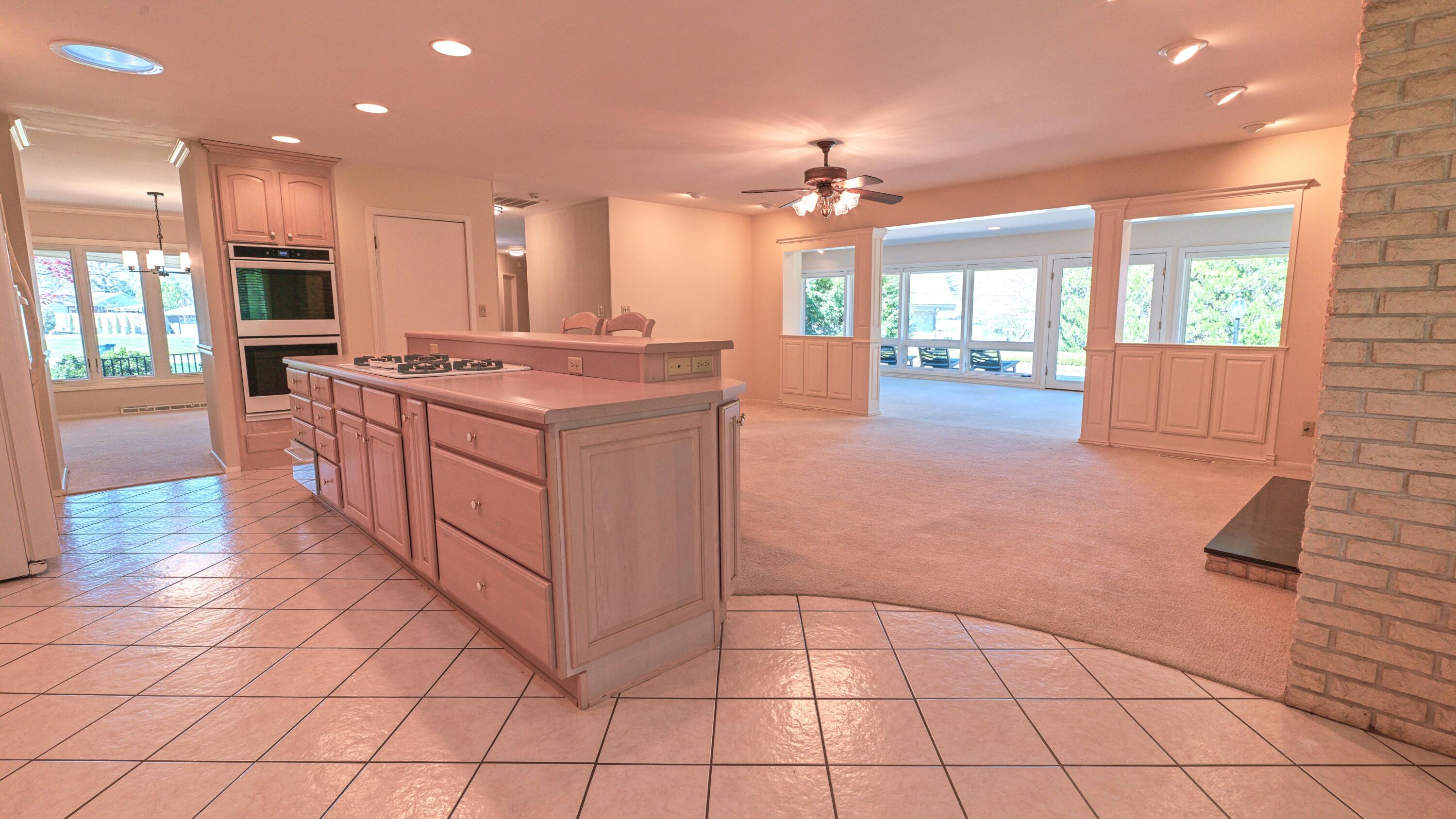 2921 East Avalon Drive Property Photo 21