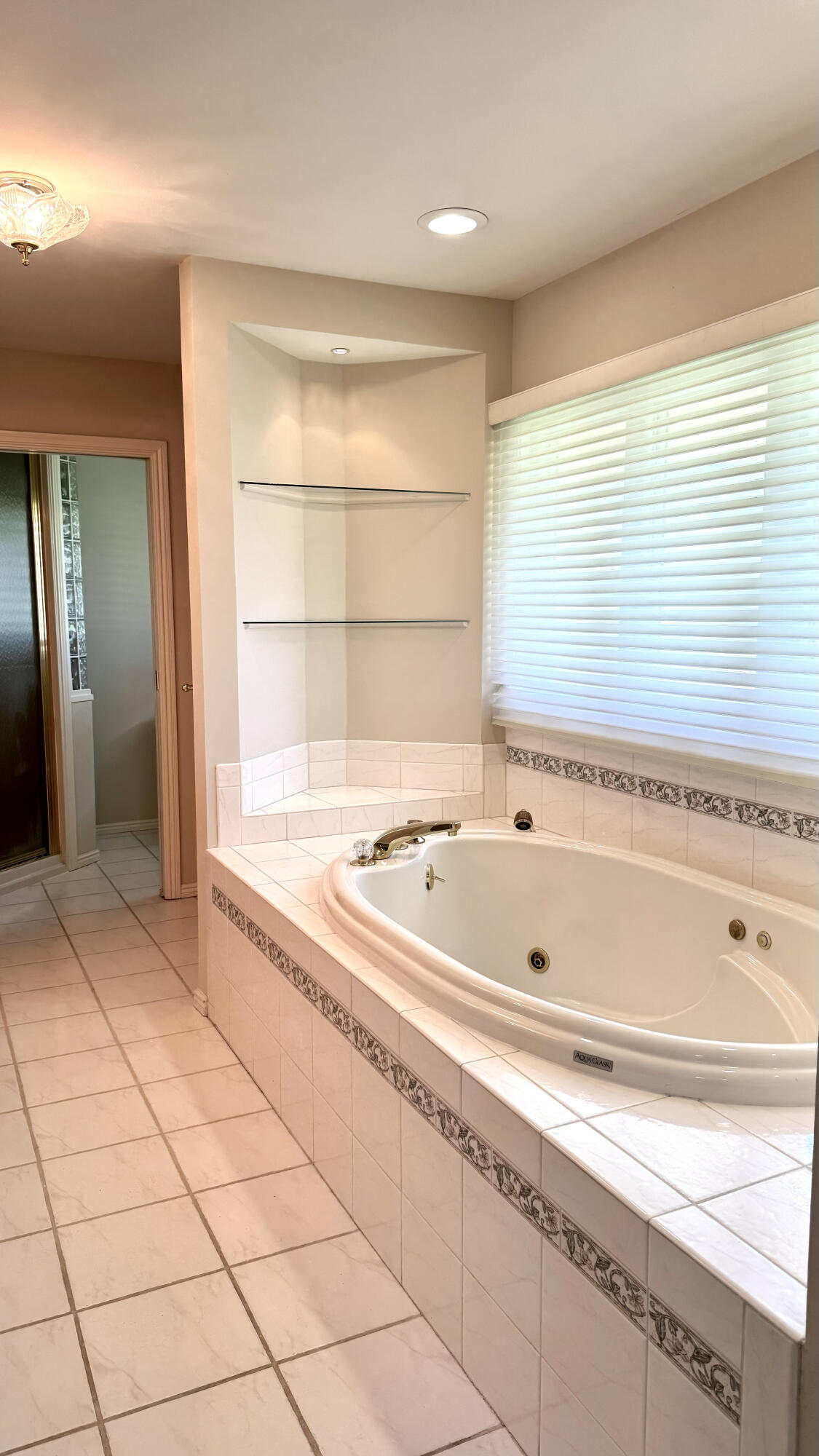 2921 East Avalon Drive Property Photo 43