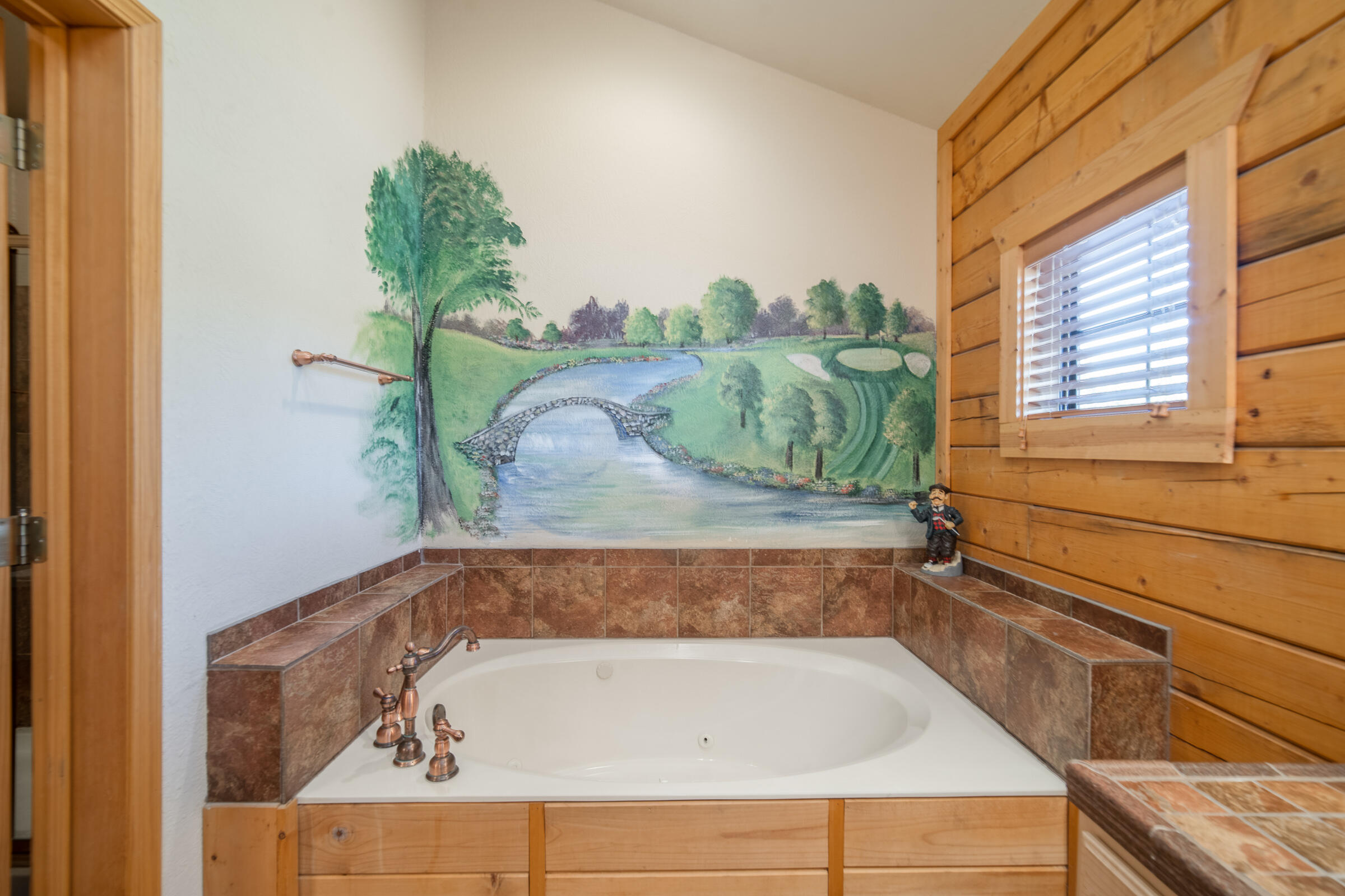 320 Summer Drive Property Photo 14