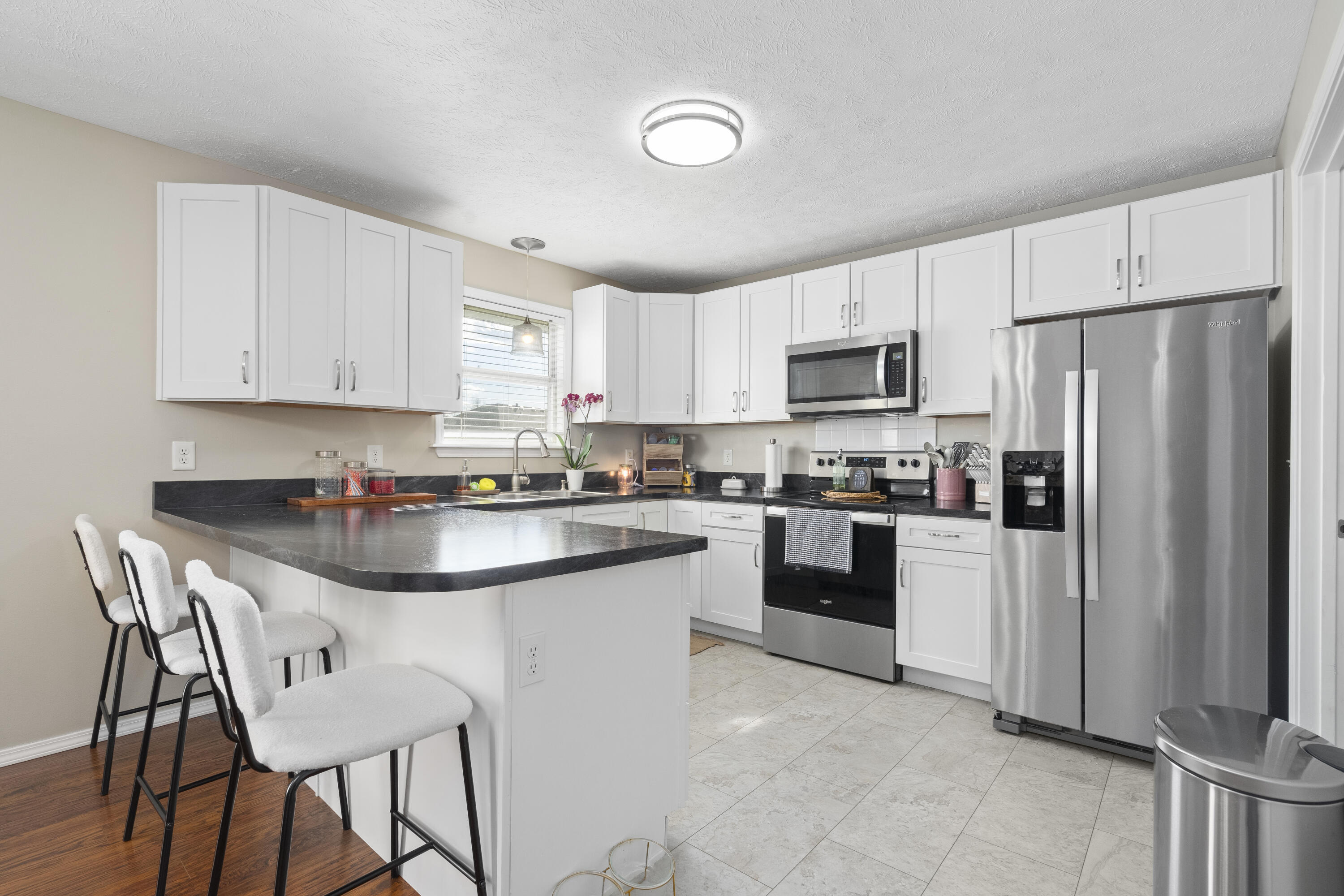 414 West Chestnut Road Property Photo 10