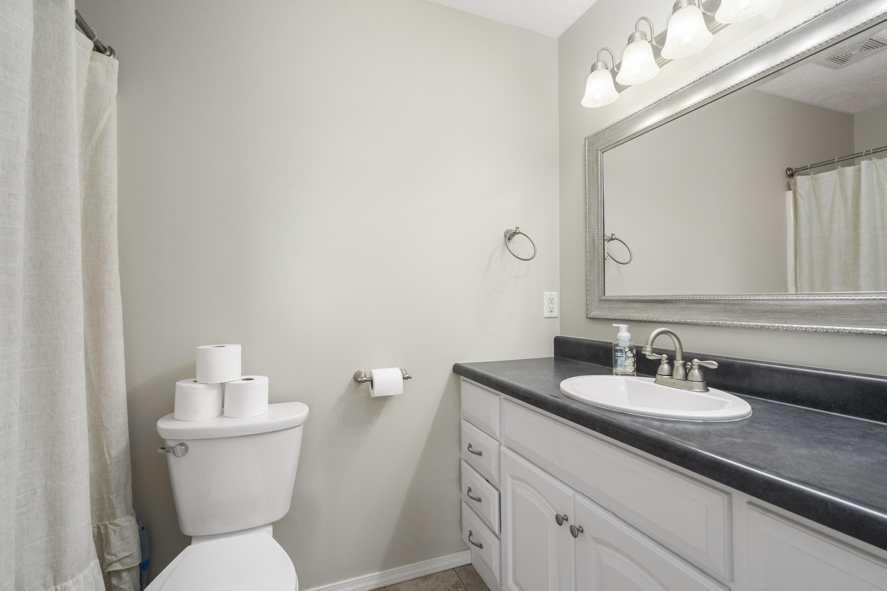 414 West Chestnut Road Property Photo 15