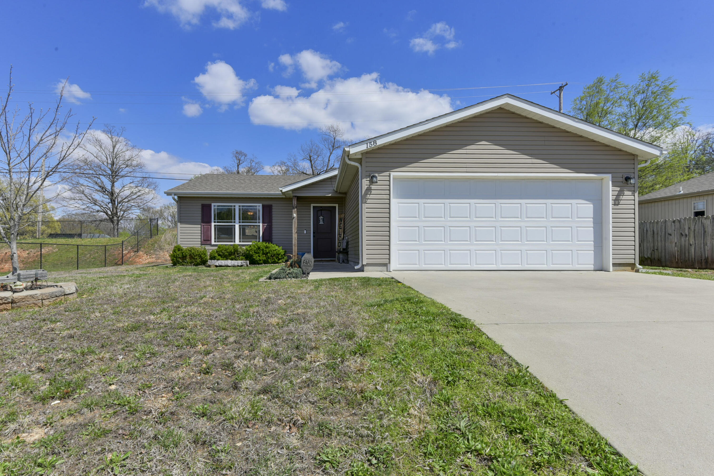 158 Echo Valley Circle Property Photo 2