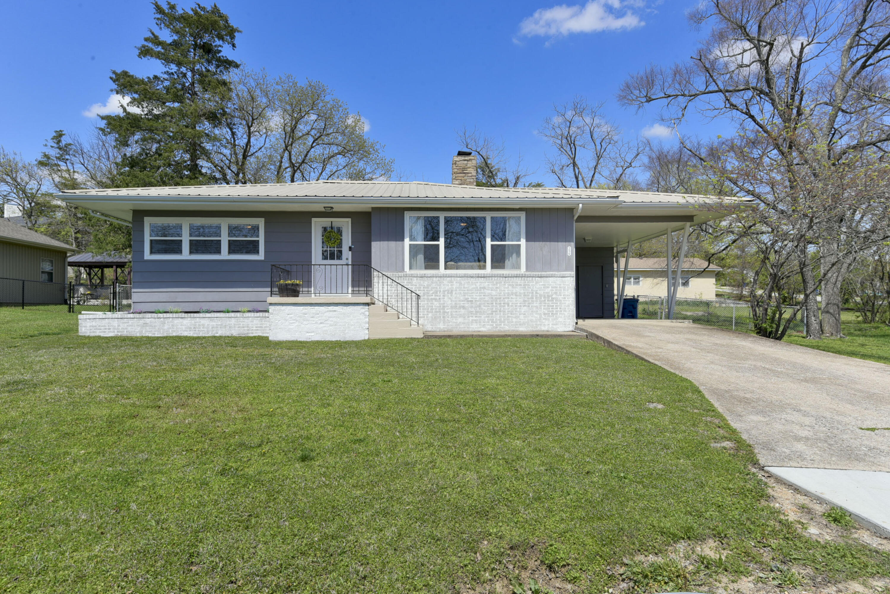 256 Sherry Lane Property Photo 1