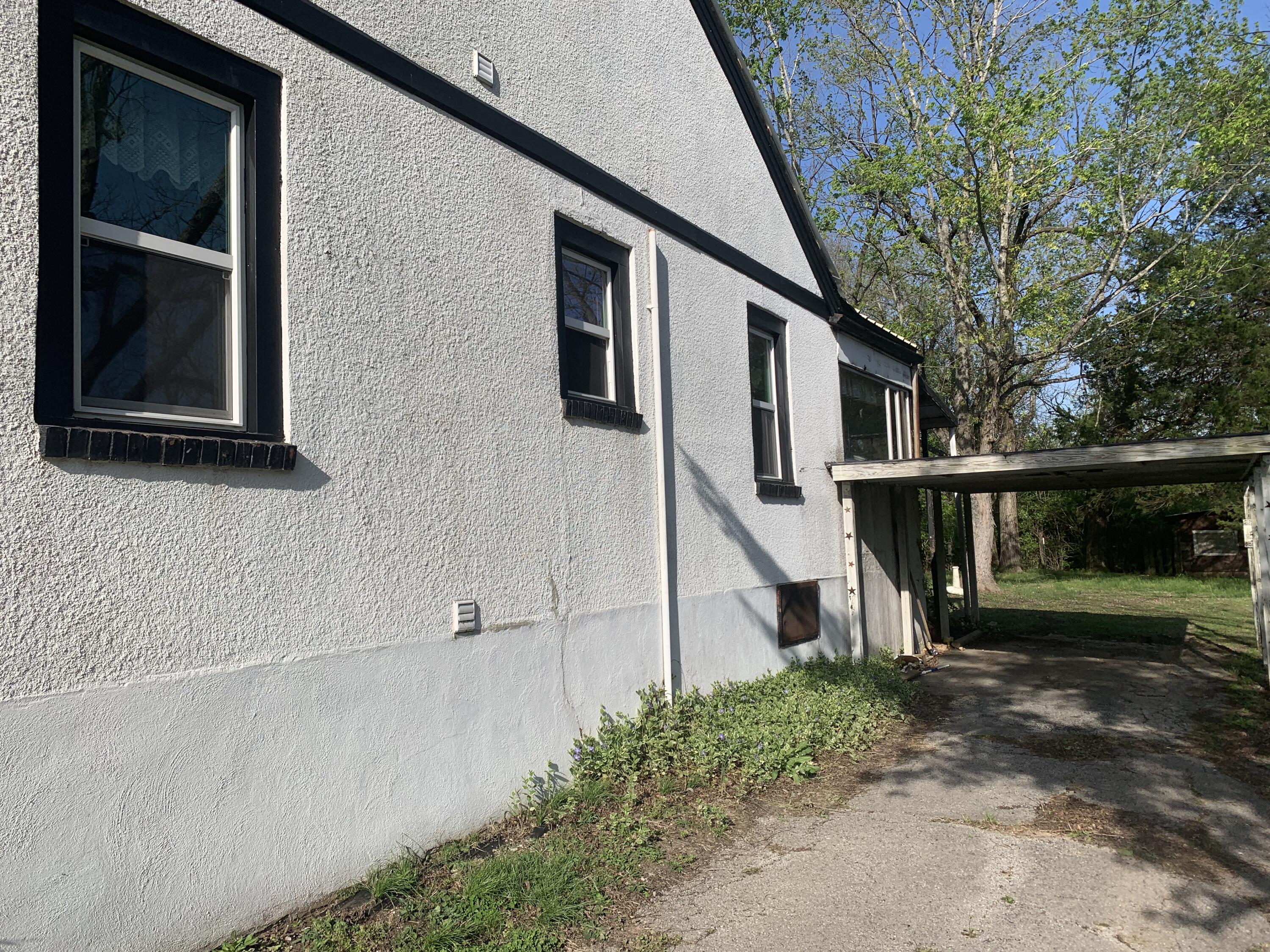 718 Johnson St Street Property Photo 3