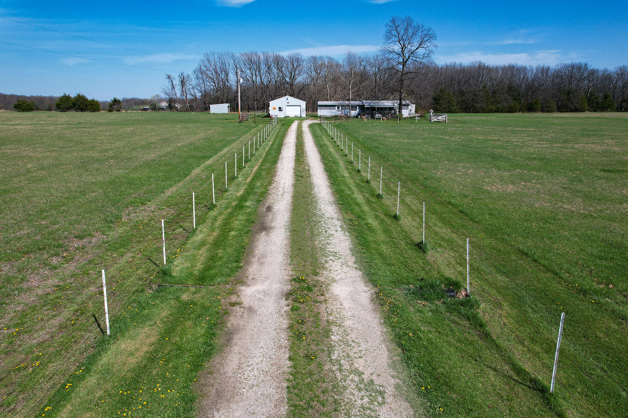 4322 State Highway Ff Property Photo 2