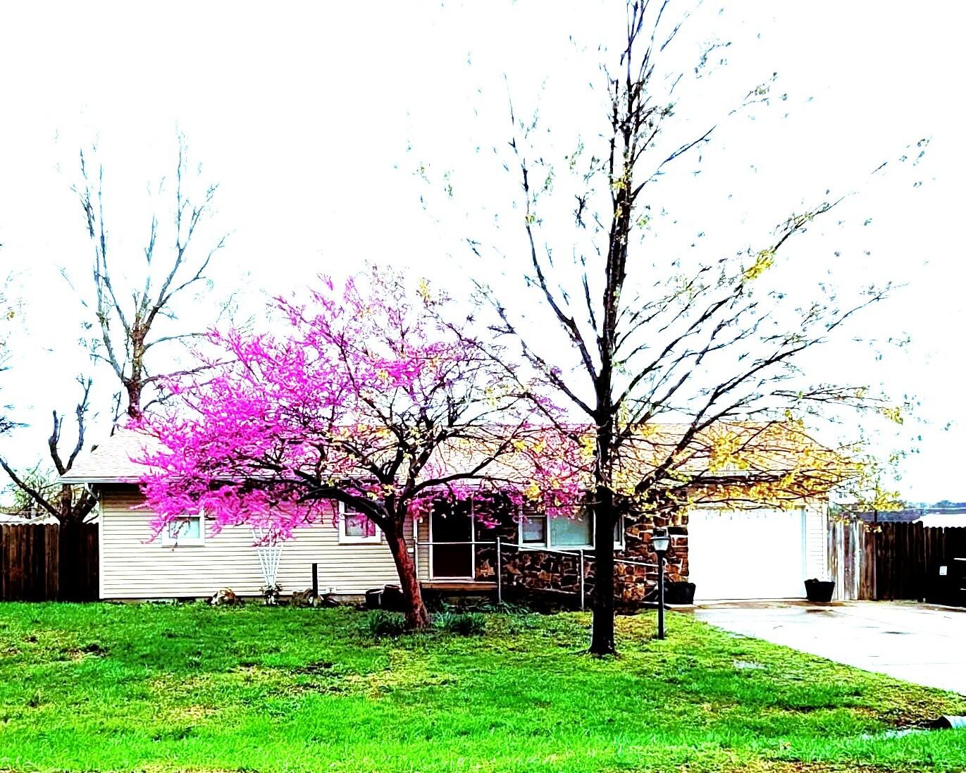 1624 South Clark Avenue Property Photo