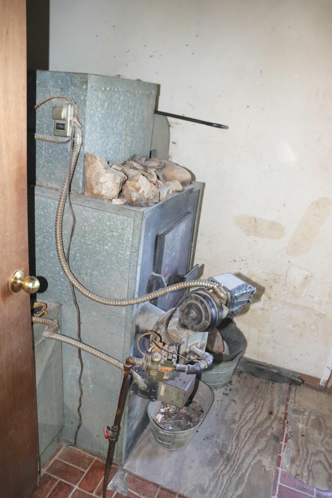828 Burnett Road Property Photo 17