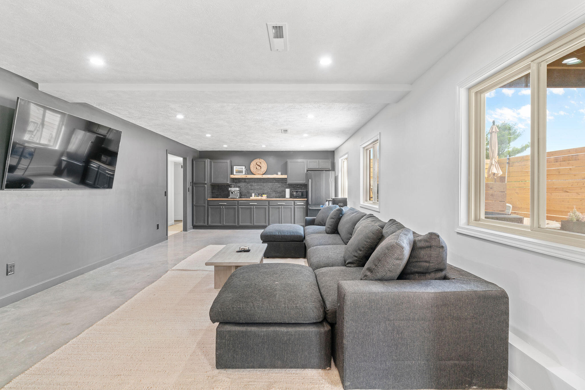 2020 West Cantebury Street Property Photo 23