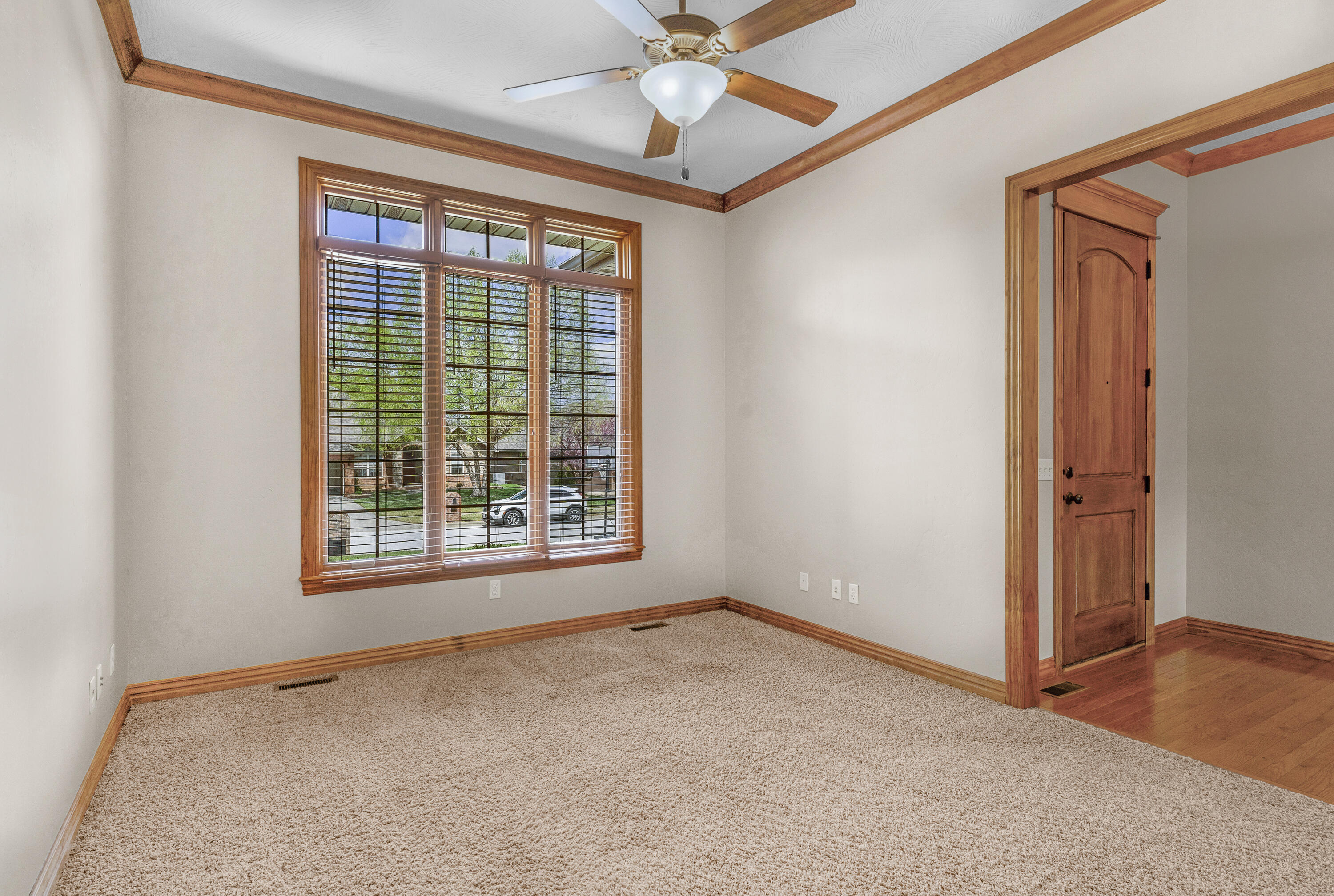 3668 West Broadmoor Street Property Photo 12