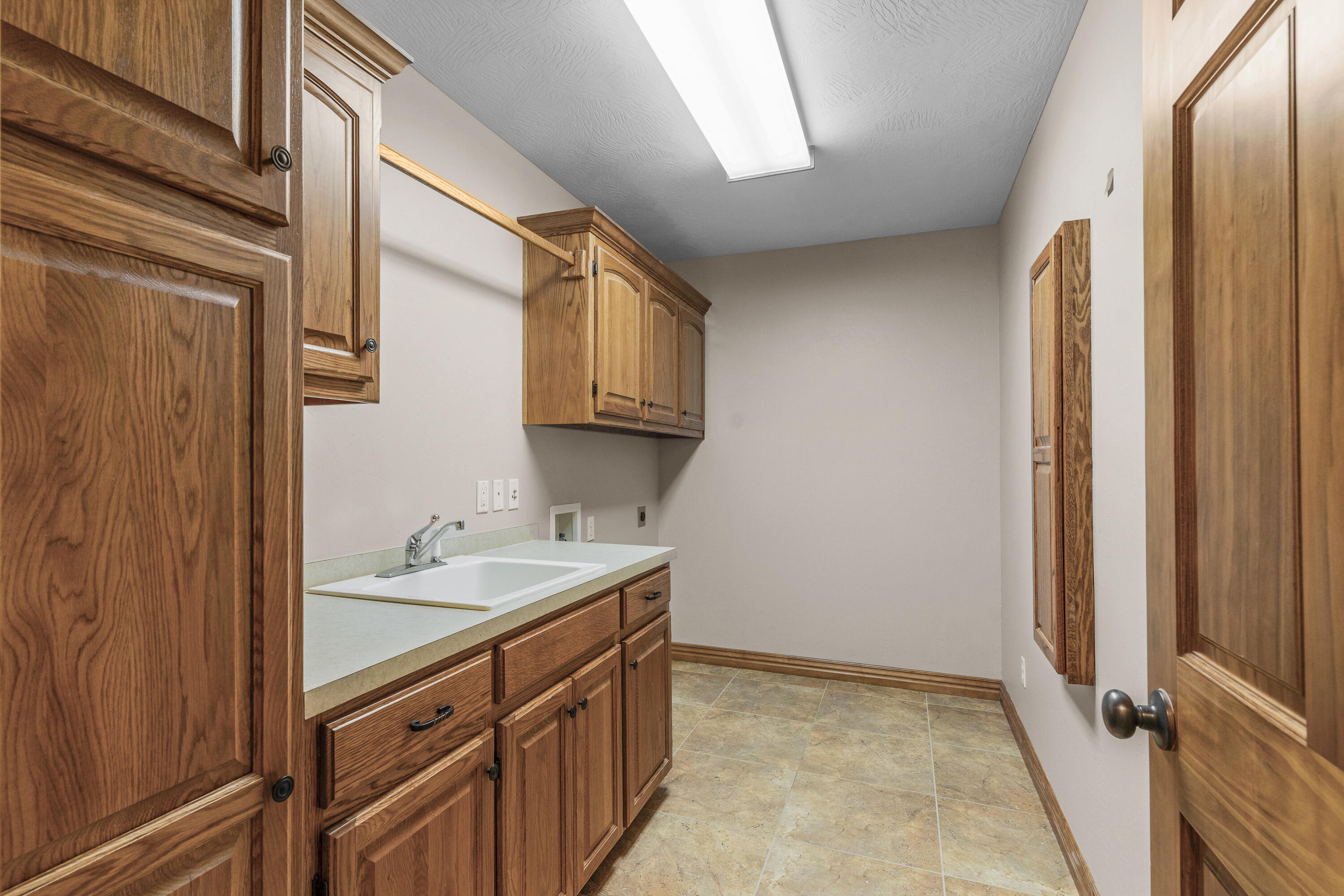 3668 West Broadmoor Street Property Photo 25