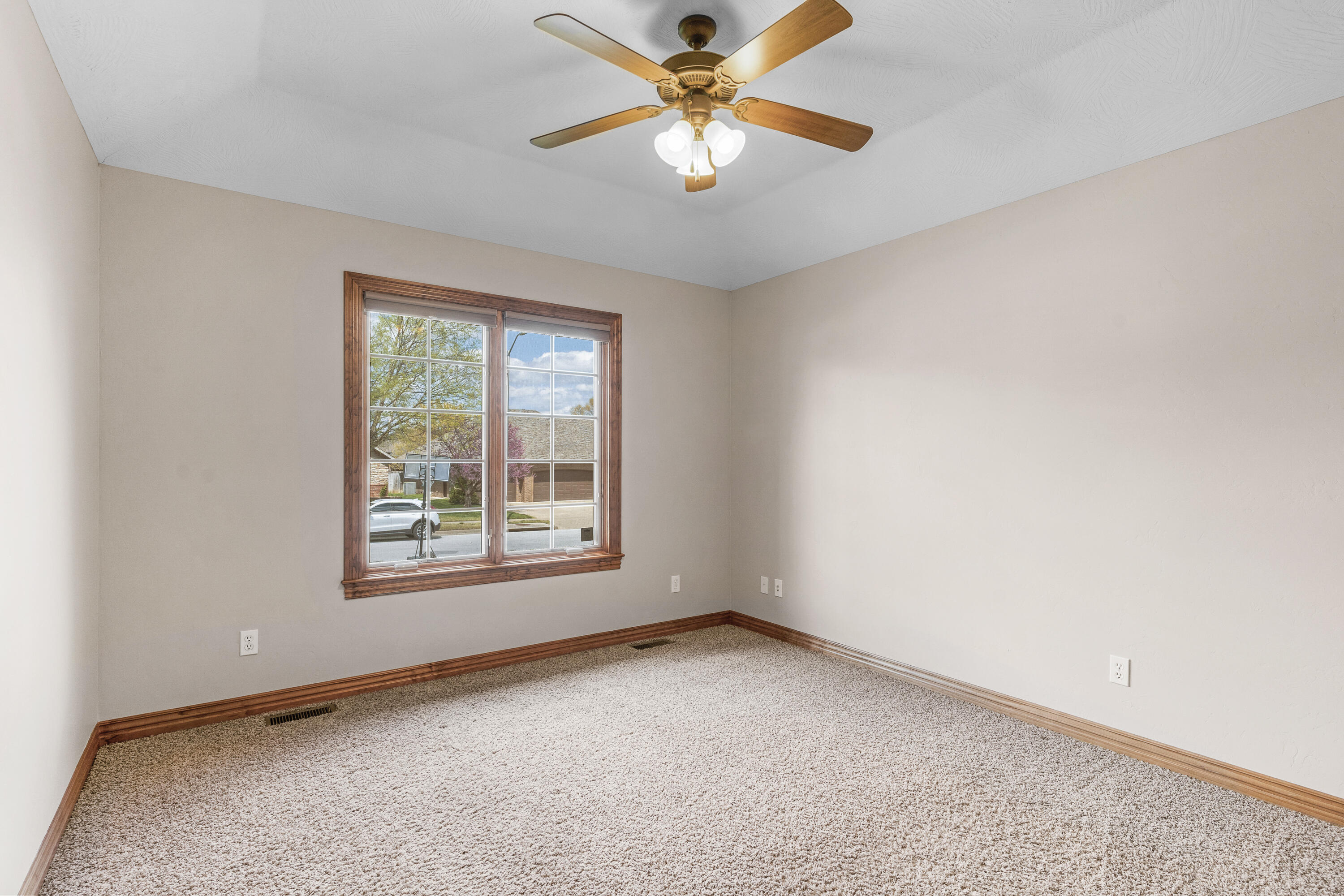 3668 West Broadmoor Street Property Photo 32