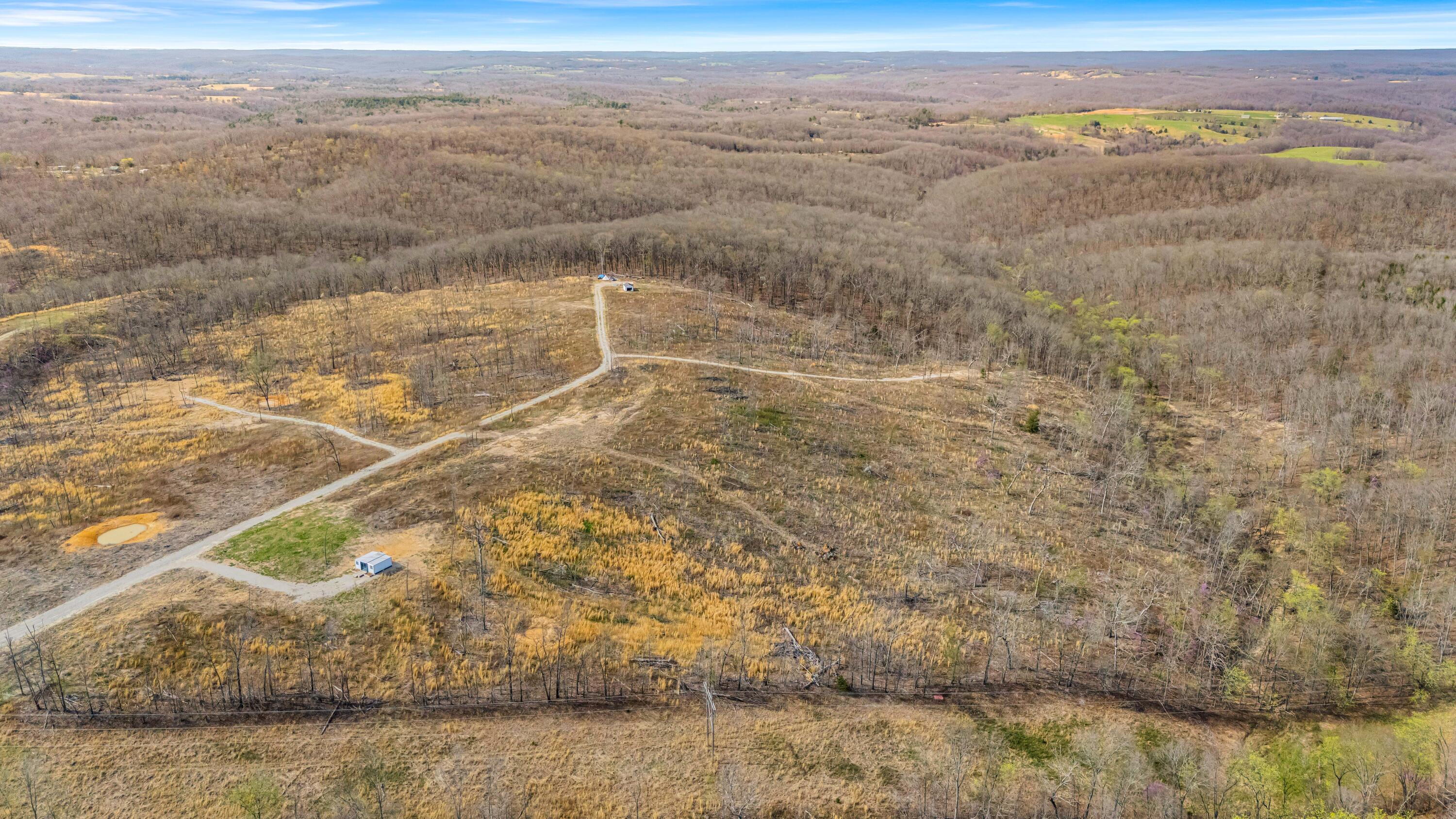 29 Wolf Creek Property Photo 3