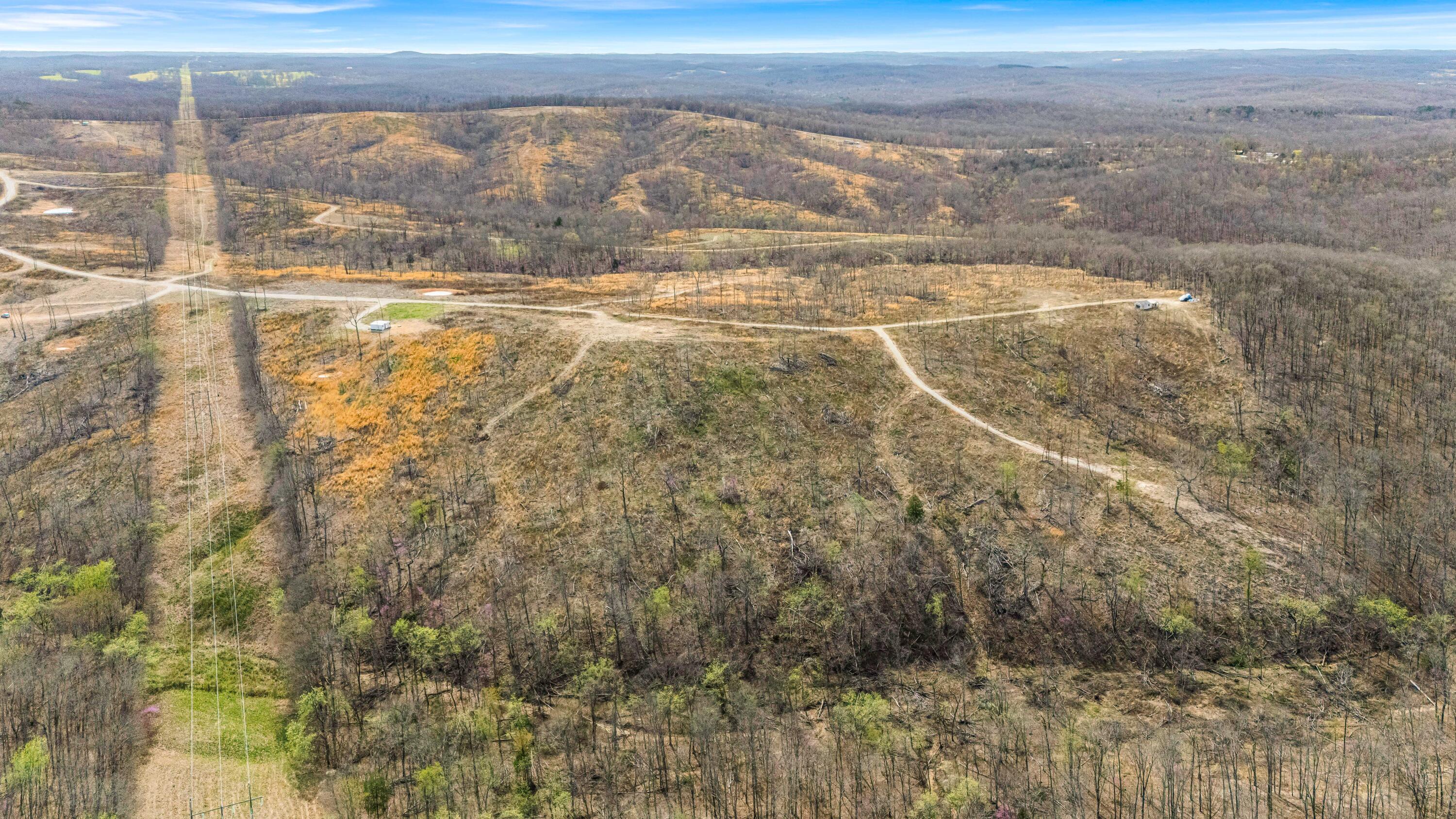29 Wolf Creek Property Photo 4