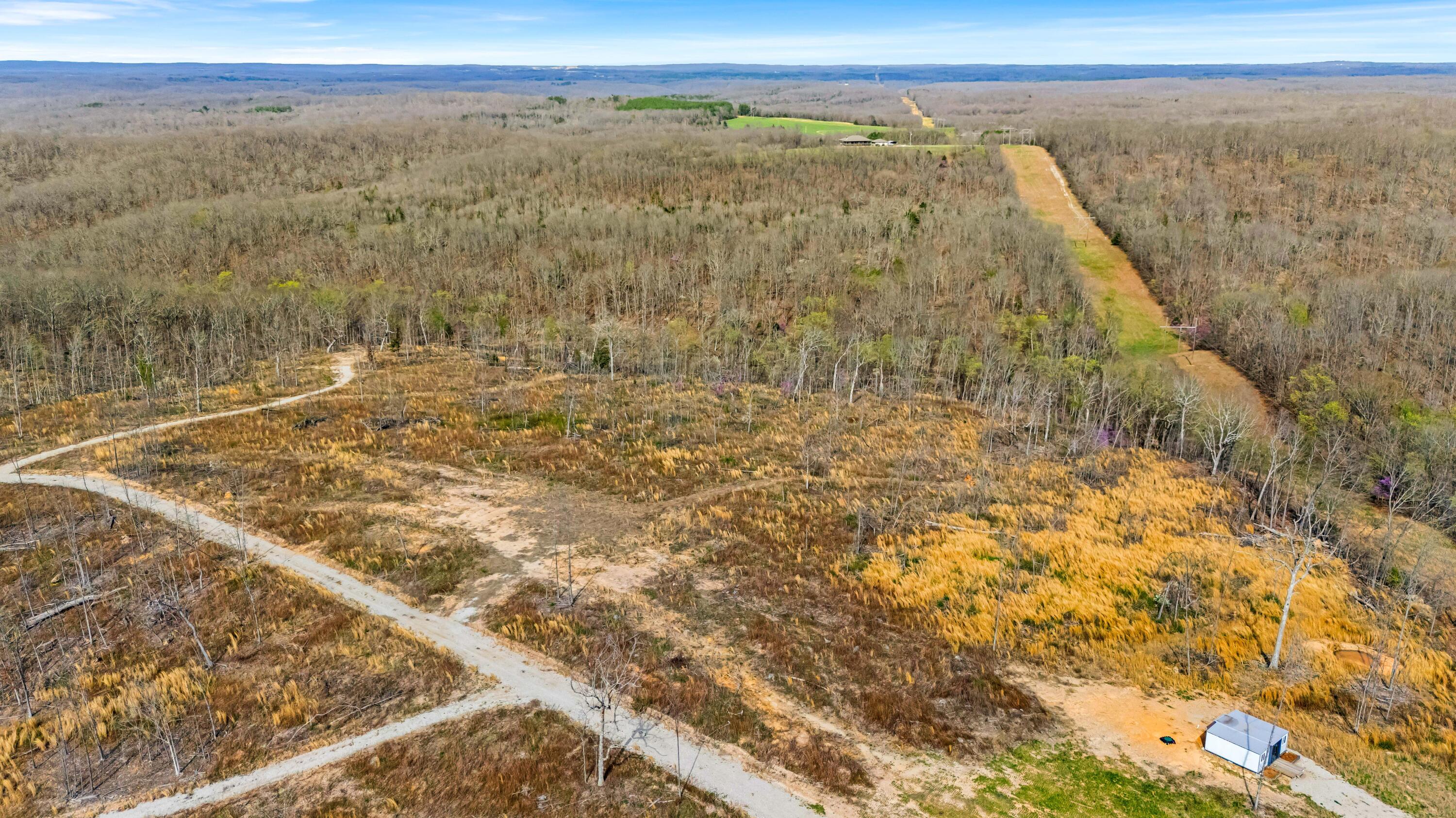 29 Wolf Creek Property Photo 13