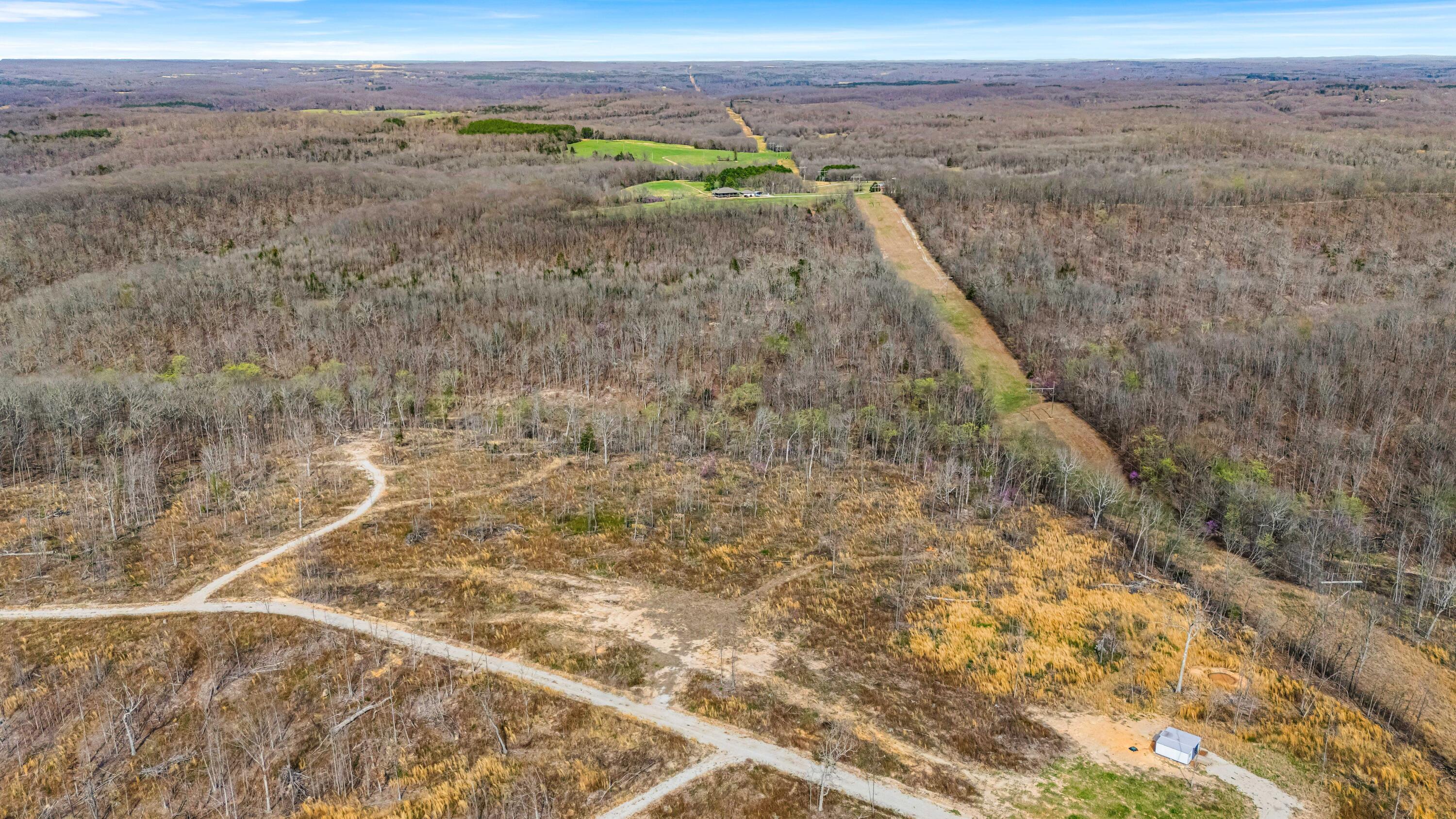 29 Wolf Creek Property Photo 15