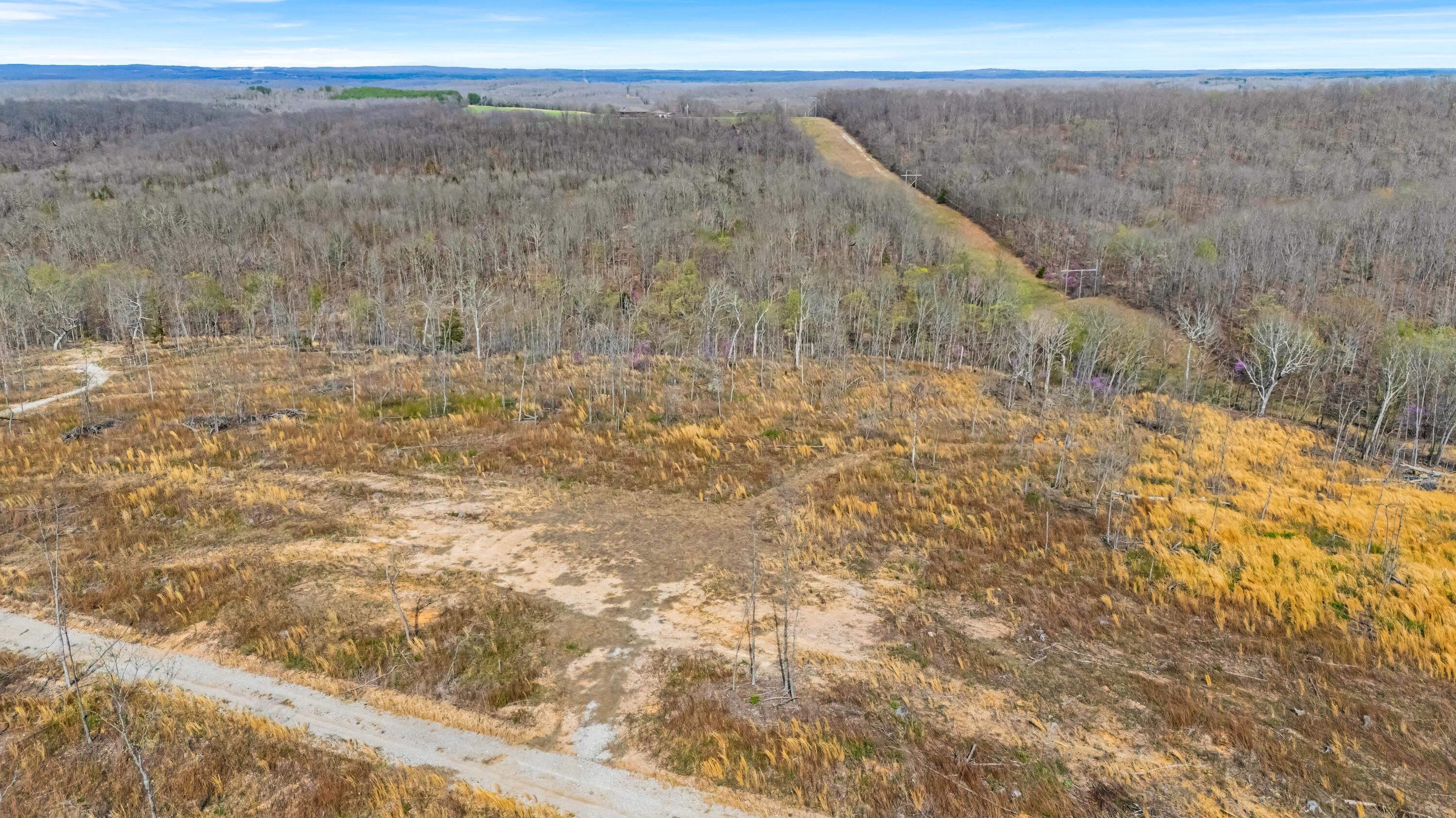 29 Wolf Creek Property Photo 18