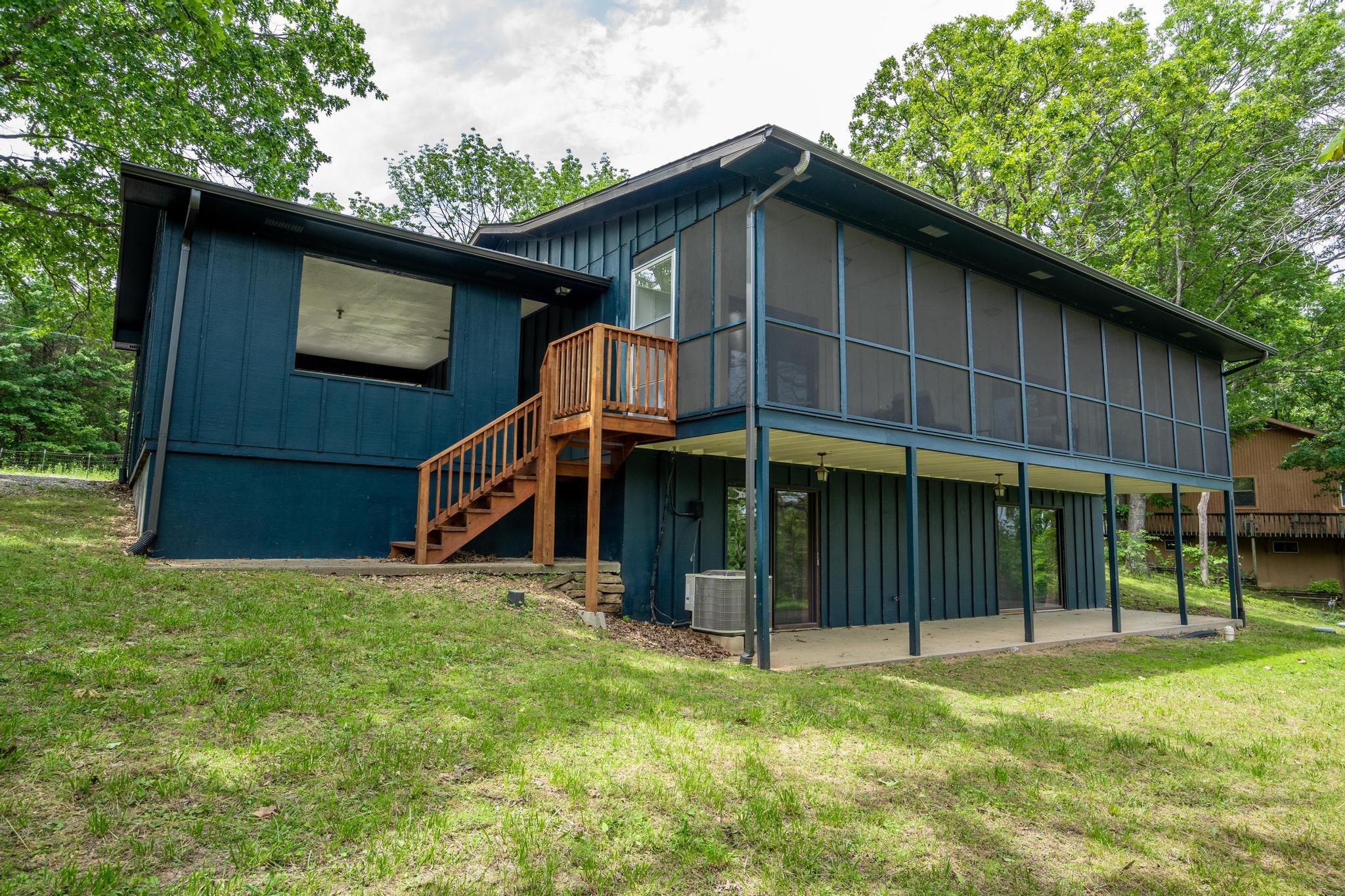 906 Little Cedar Hollow Property Photo 10