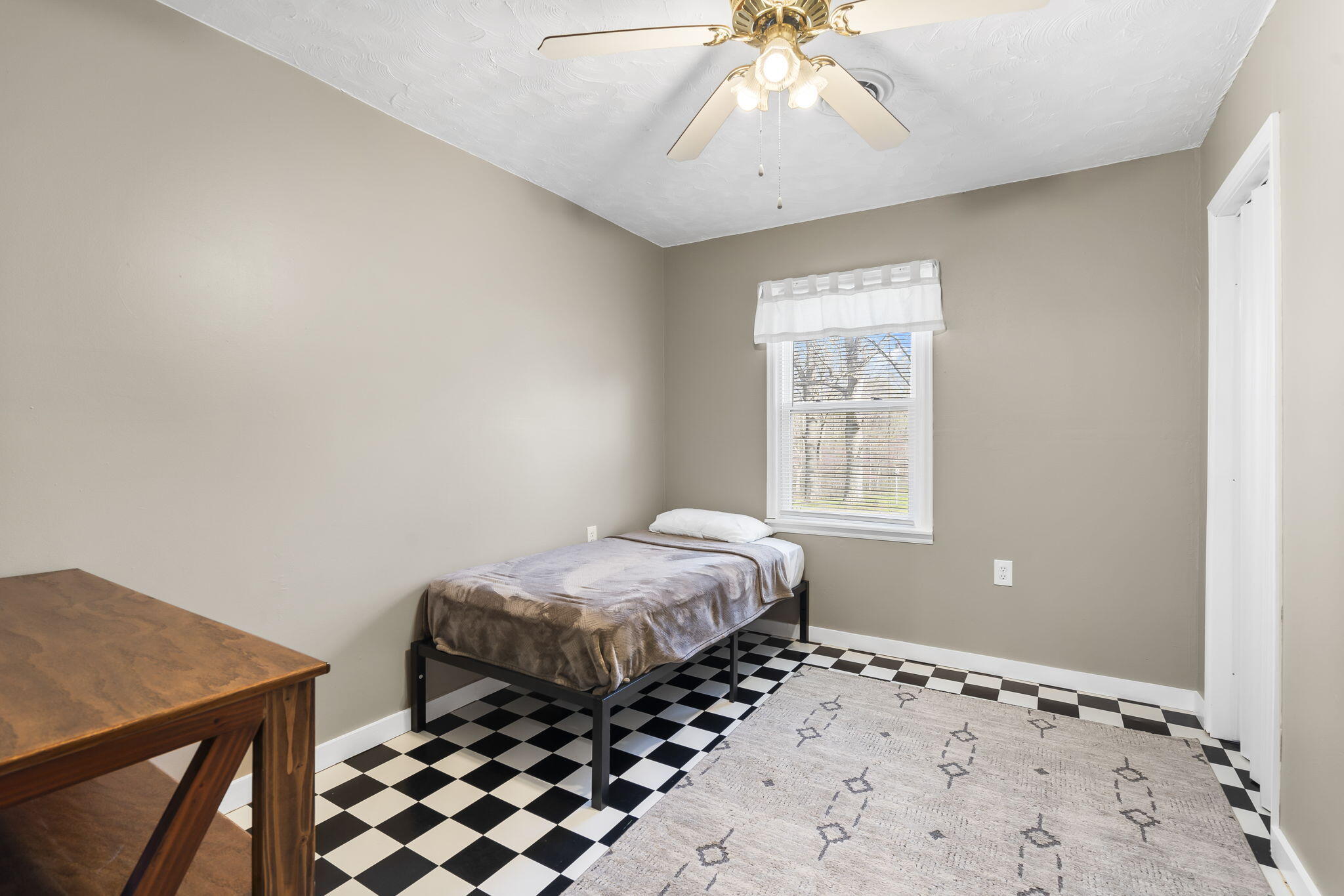 8937 East Farm Rd 10 Property Photo 12