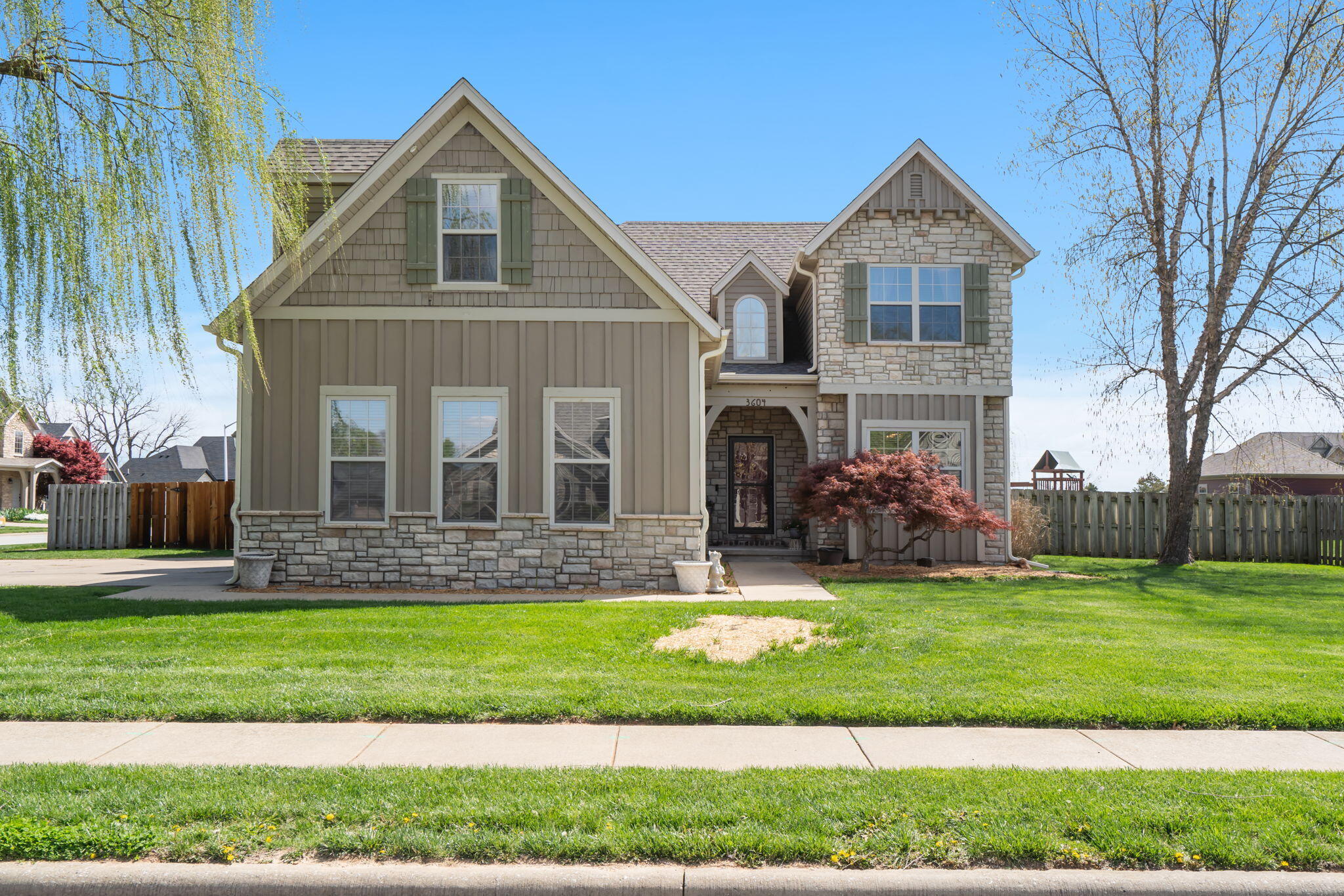 3604 Ledgestone Drive Property Photo 1