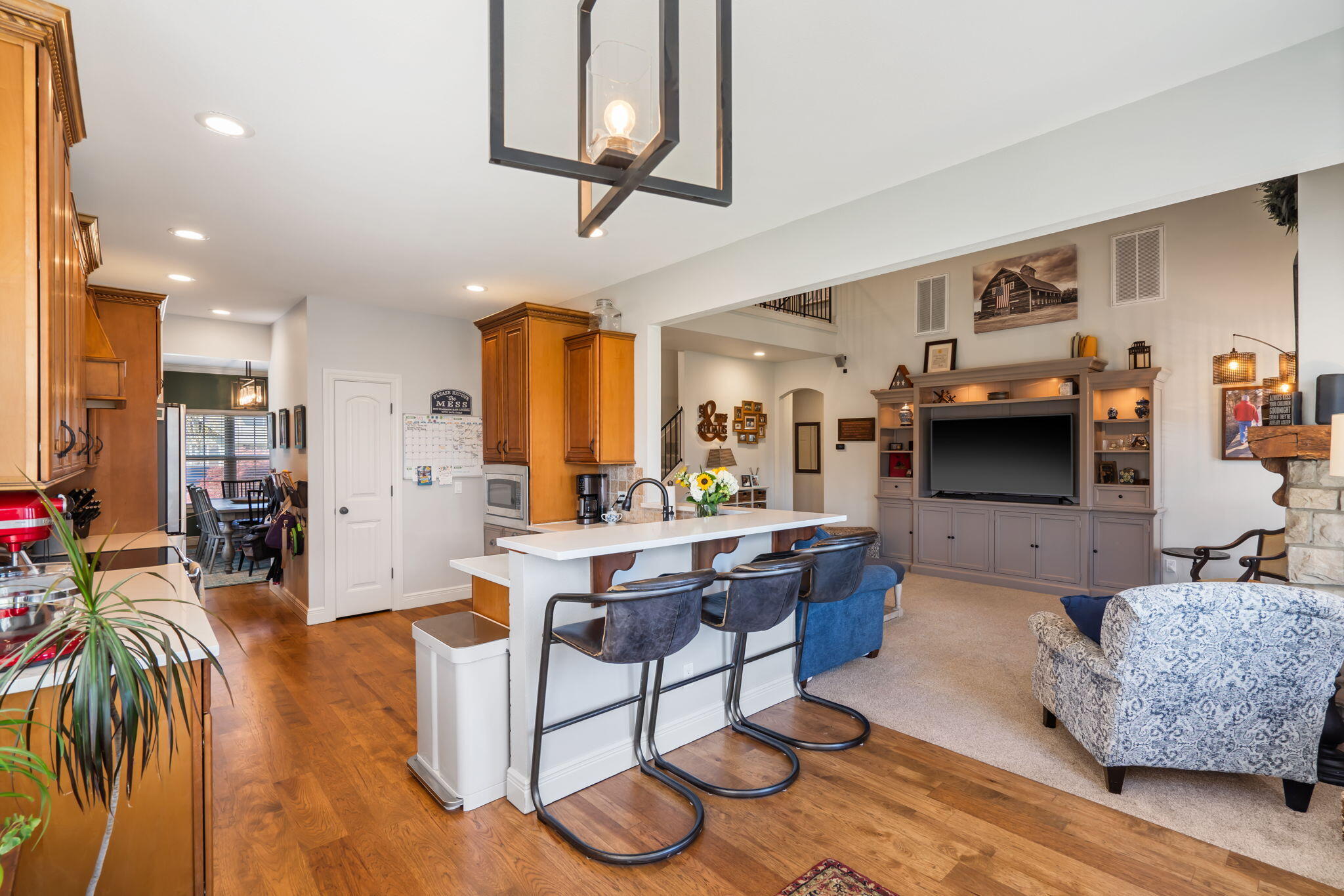 3604 Ledgestone Drive Property Photo 8