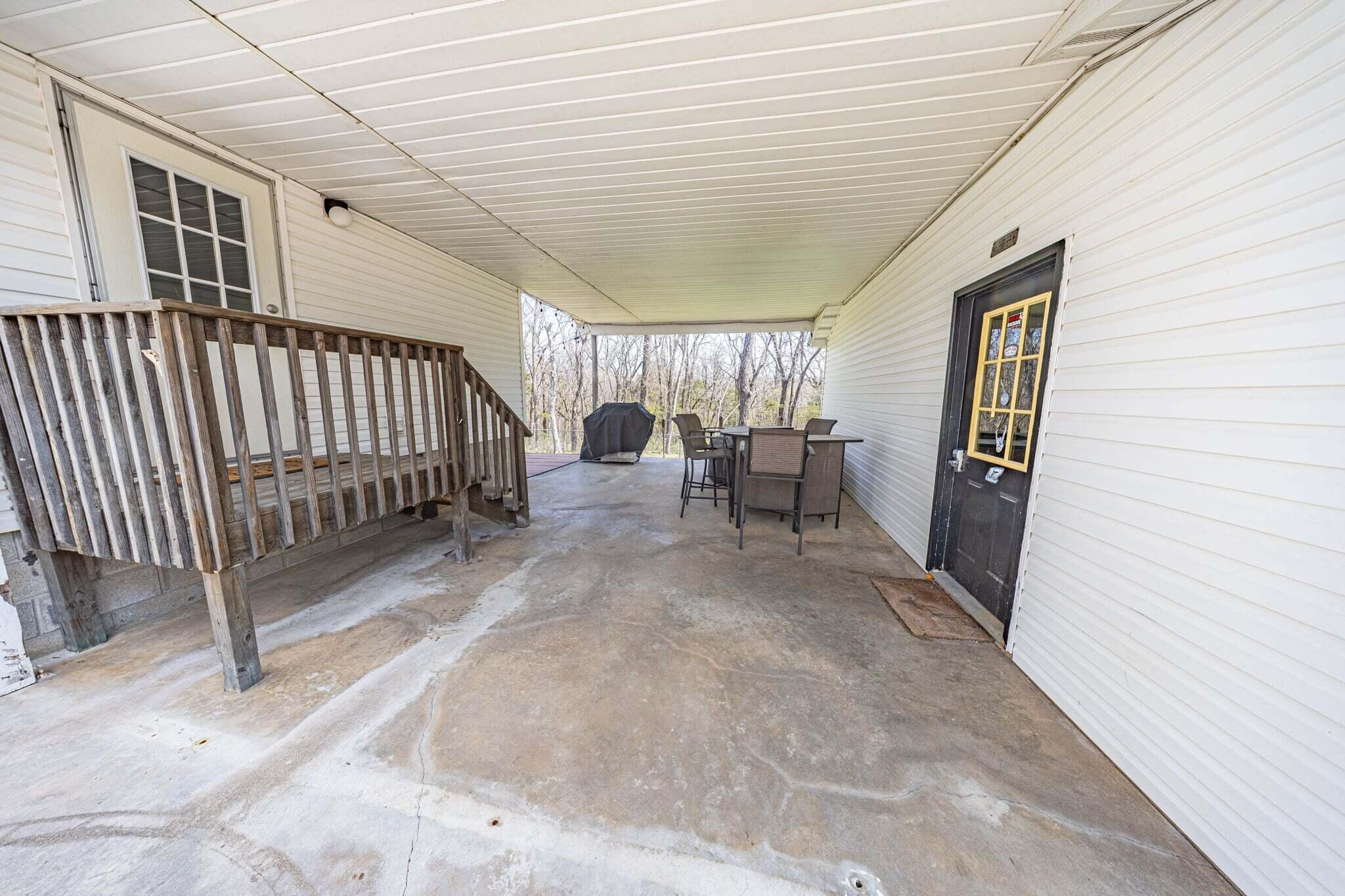15601 County Road 281 Property Photo 6