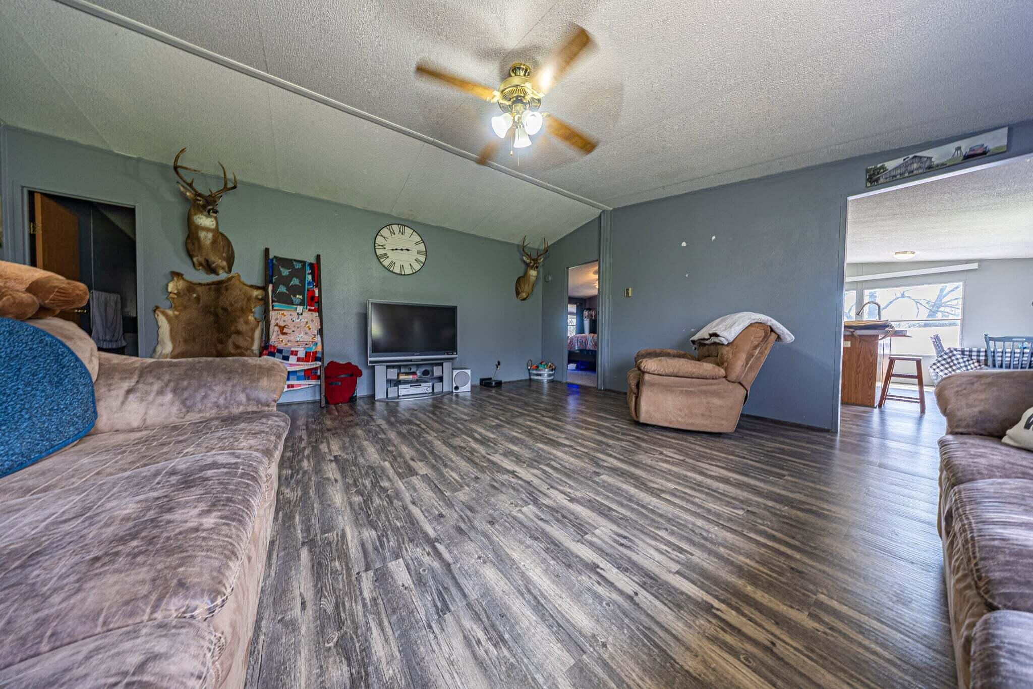 15601 County Road 281 Property Photo 14