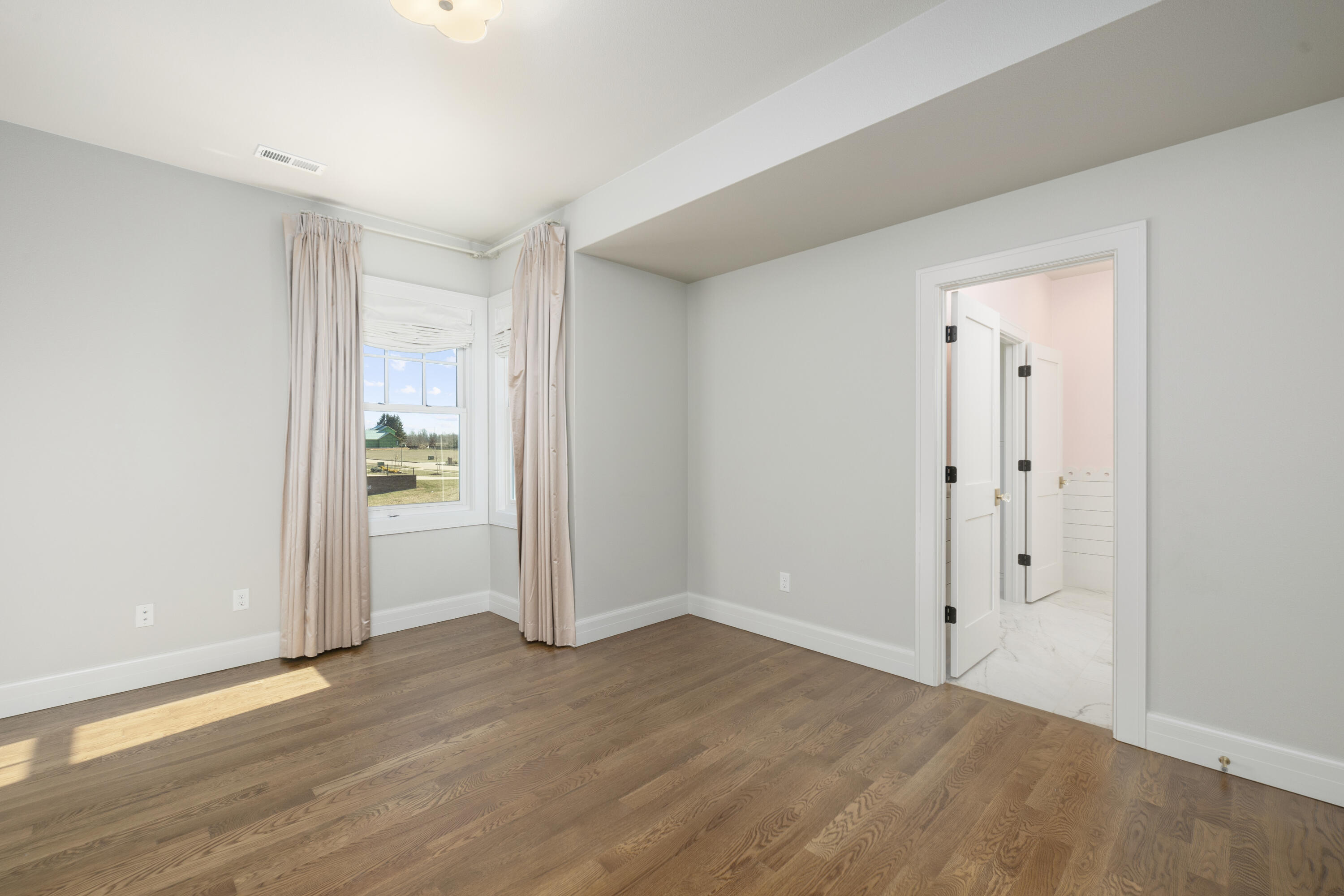 3945-3957 East Dunrobin Drive Property Photo 67