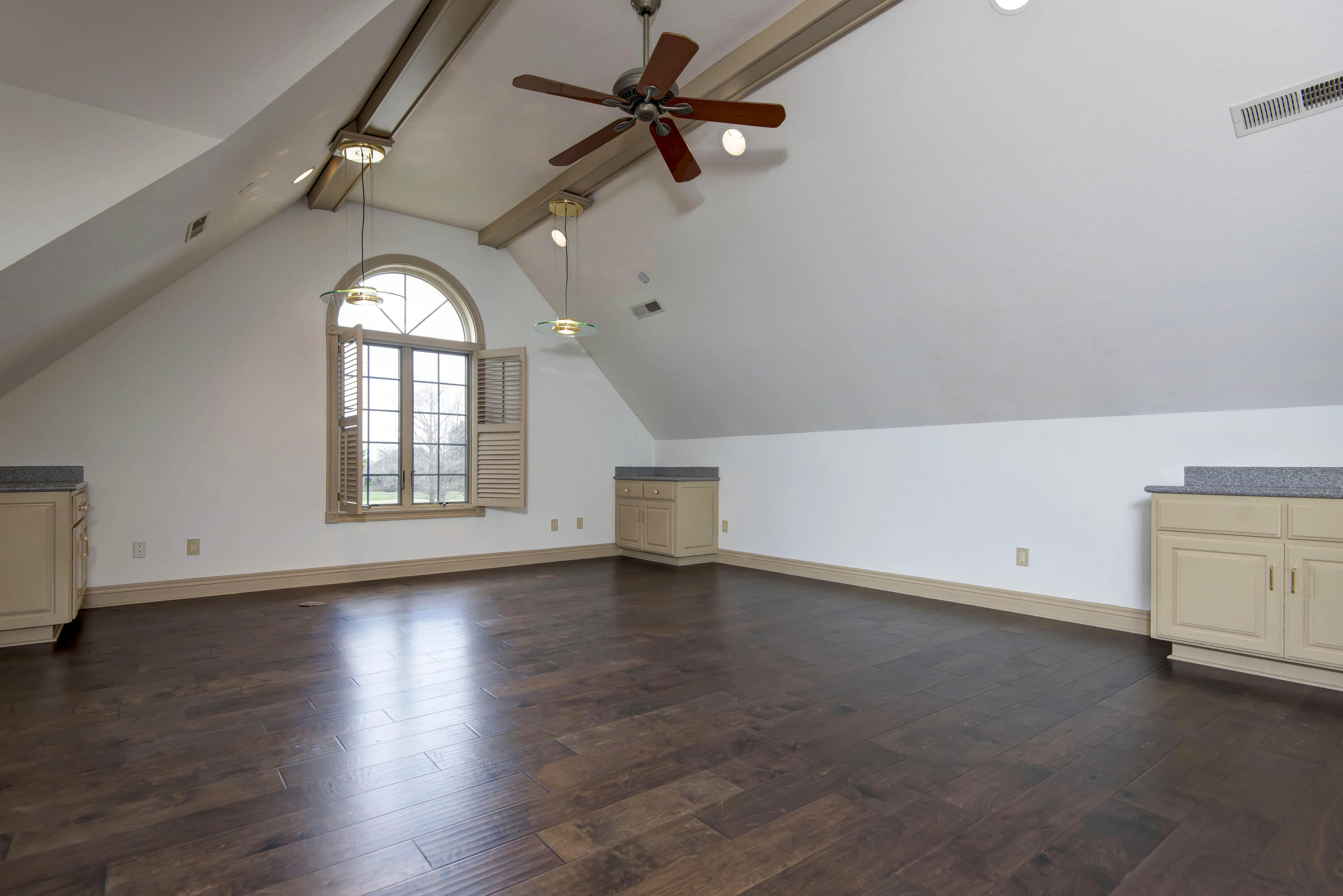 6307 South Meadowview Drive Property Photo 38