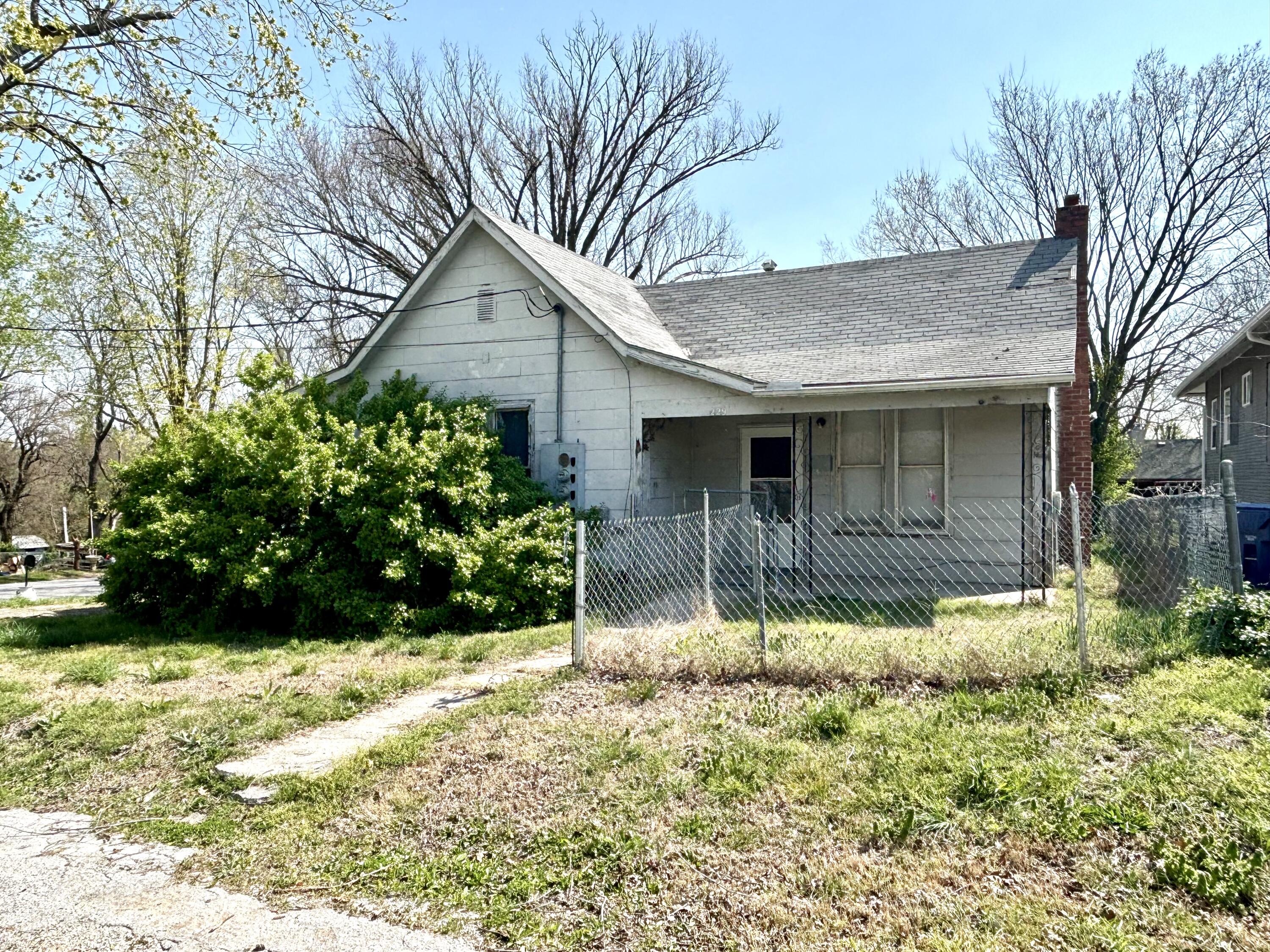 229 North Pennsylvania Street Property Photo