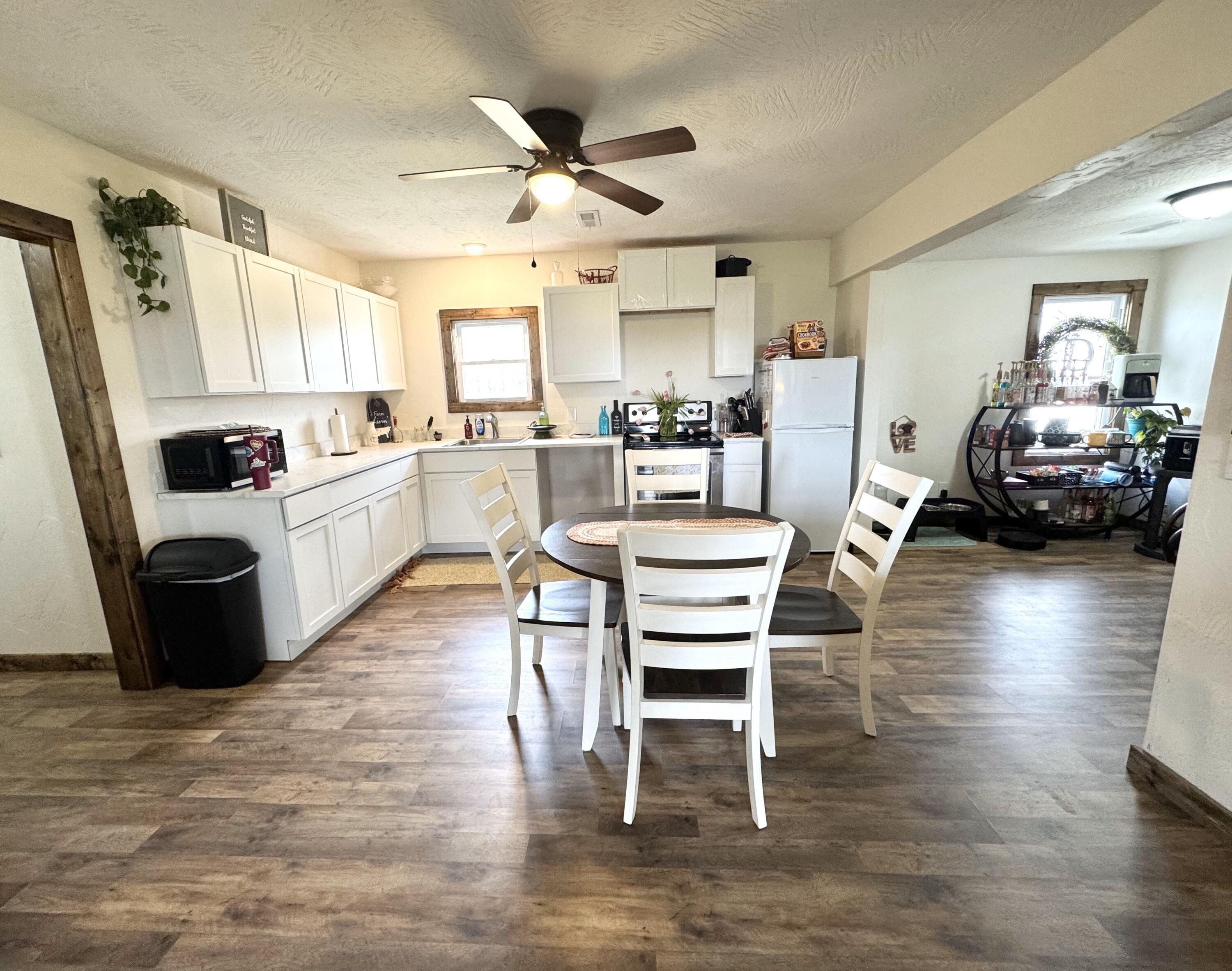 1178 Hart Road Road Property Photo 2