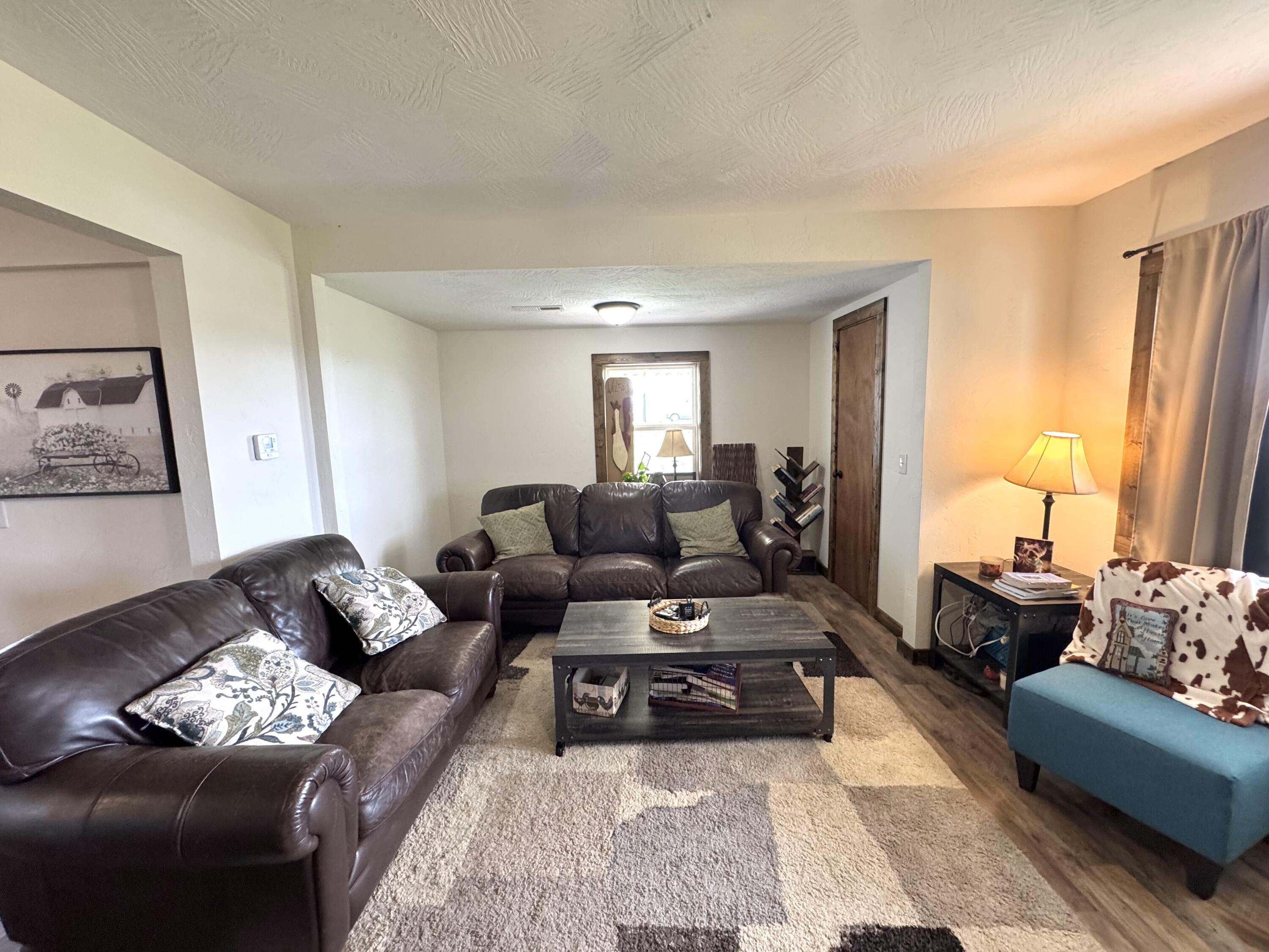 1178 Hart Road Road Property Photo 3