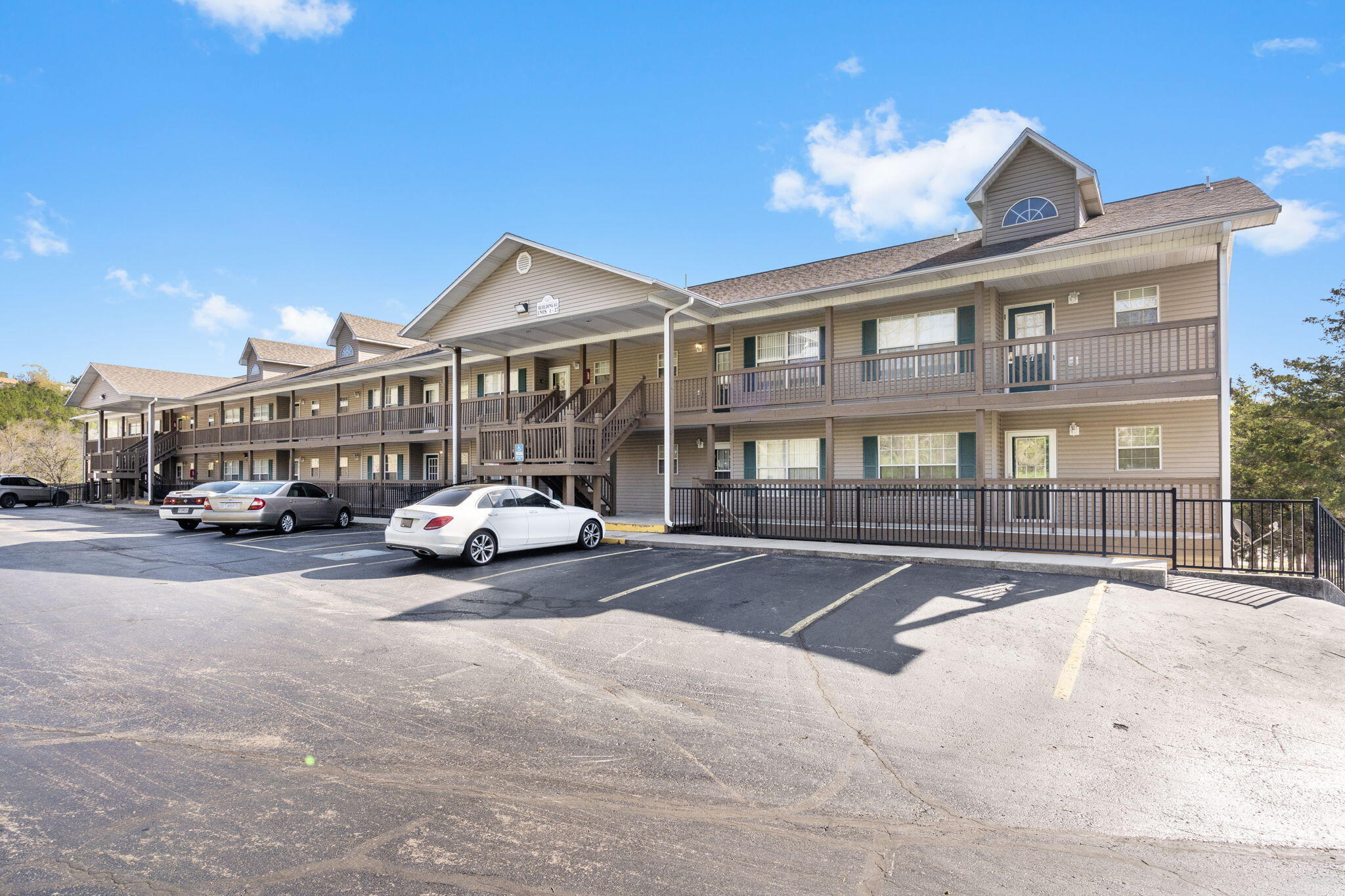 610 Abby Lane Property Photo 5