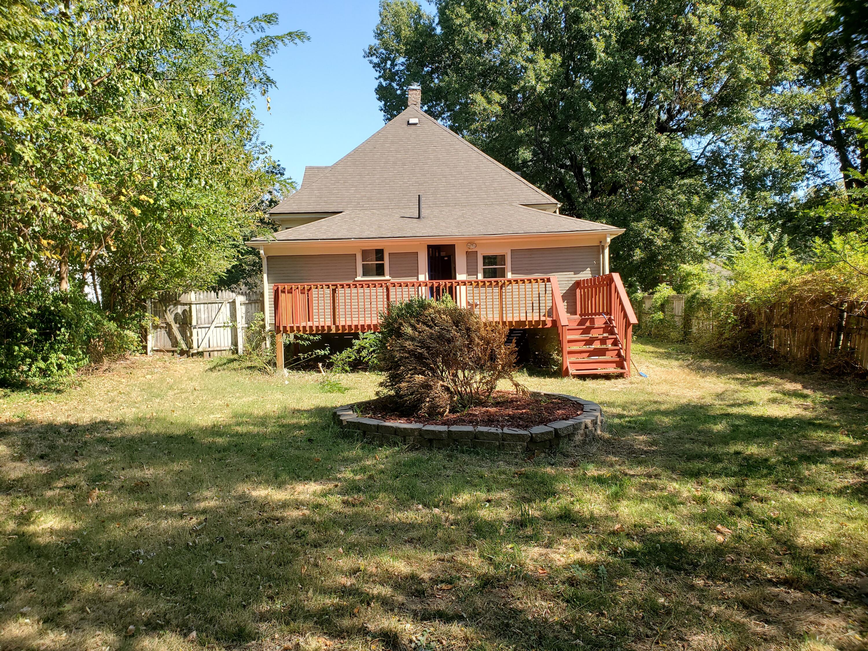 2111 North Grant Avenue Property Photo 4